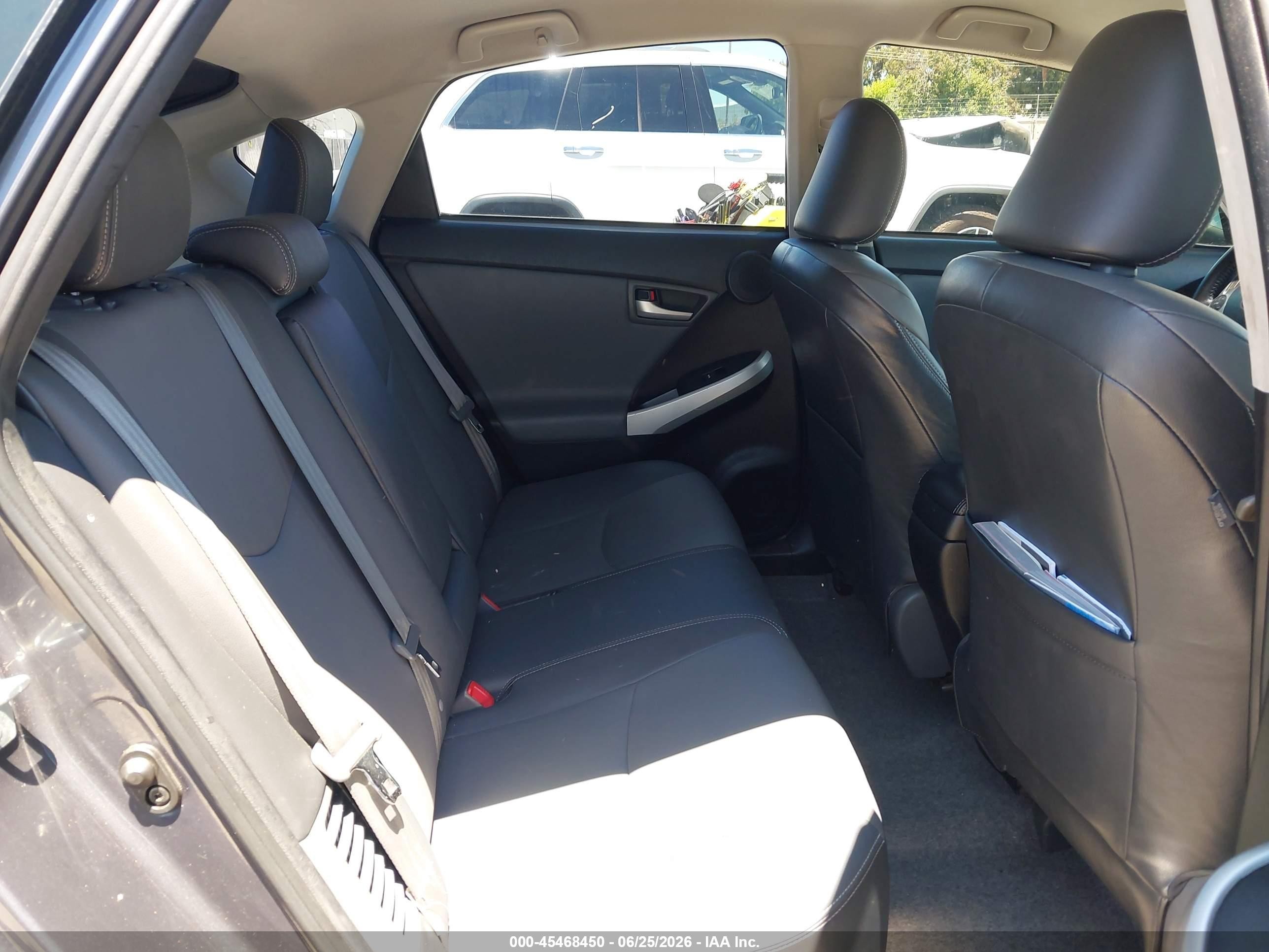 2014 Toyota Prius Plug-in Advanced Gray vin: JTDKN3DP8E3056762