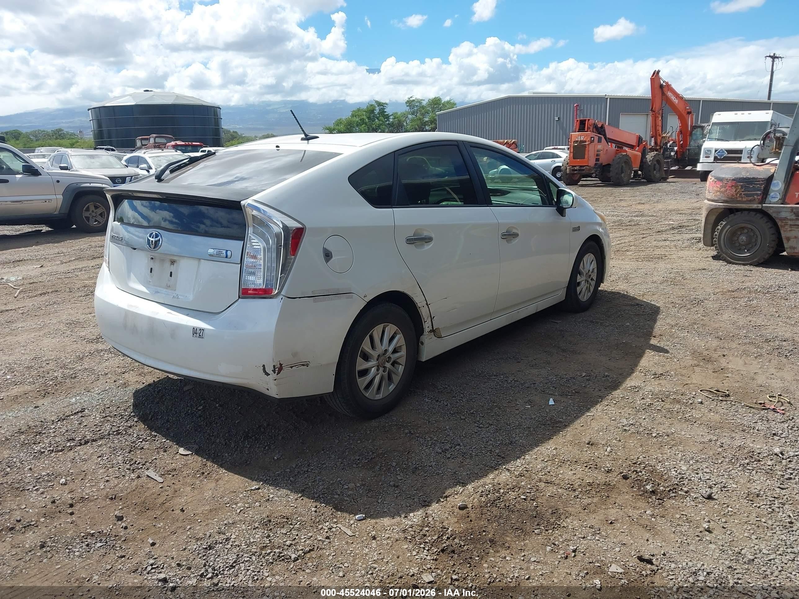2012 Toyota Prius Plug-in   Белый vin: JTDKN3DP9C3028966