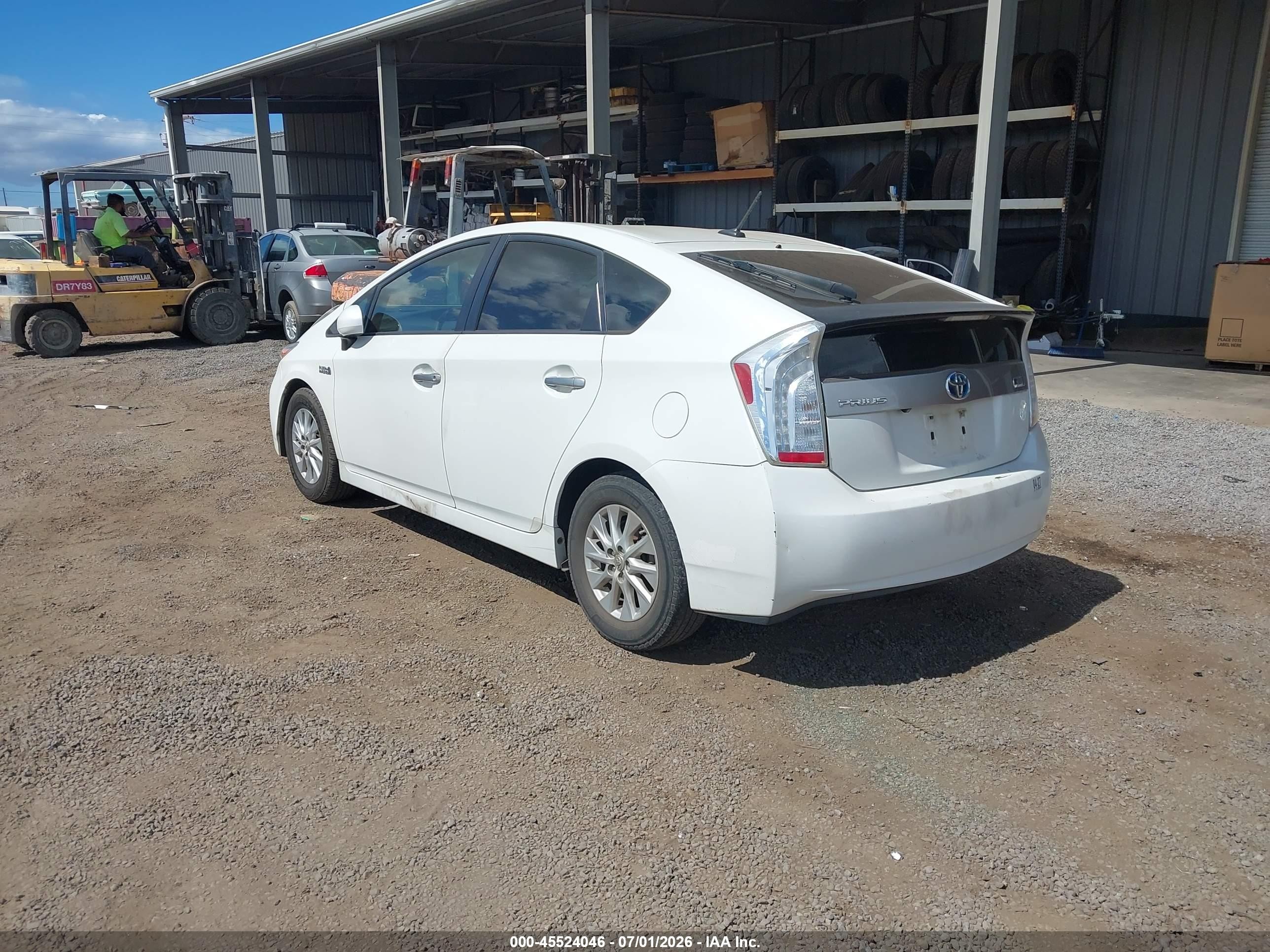 2012 Toyota Prius Plug-in   Белый vin: JTDKN3DP9C3028966