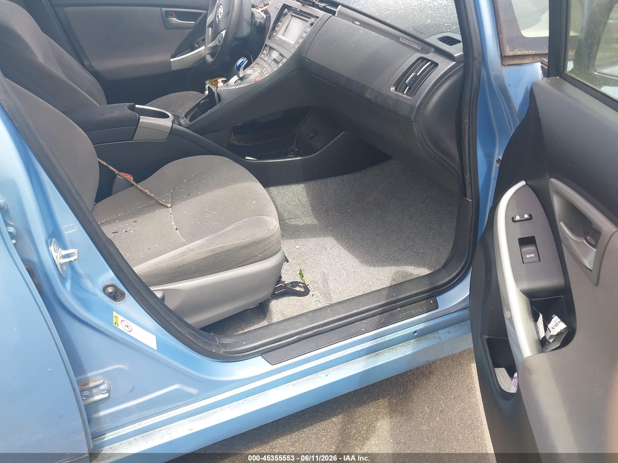 2014 Toyota Prius Plug-in   Синий vin: JTDKN3DP9E3050193