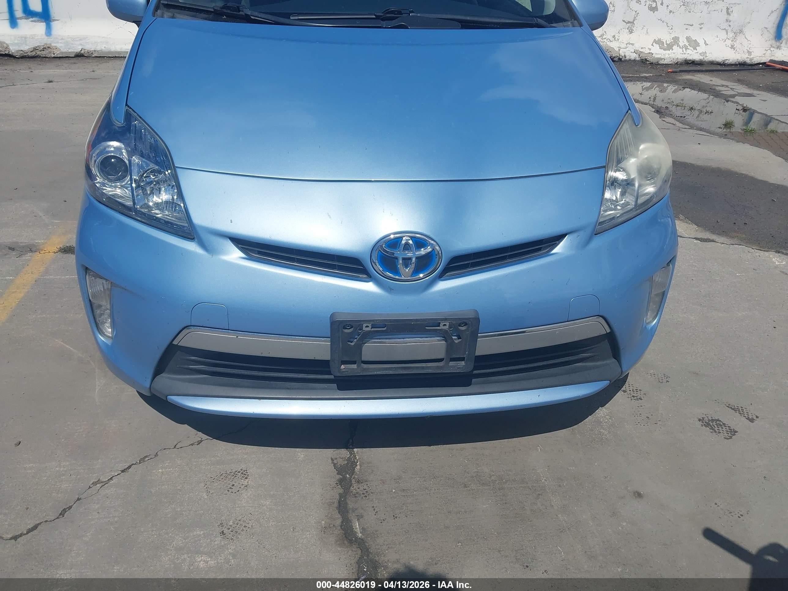 2014 Toyota Prius Plug-in   Blue vin: JTDKN3DP9E3061436