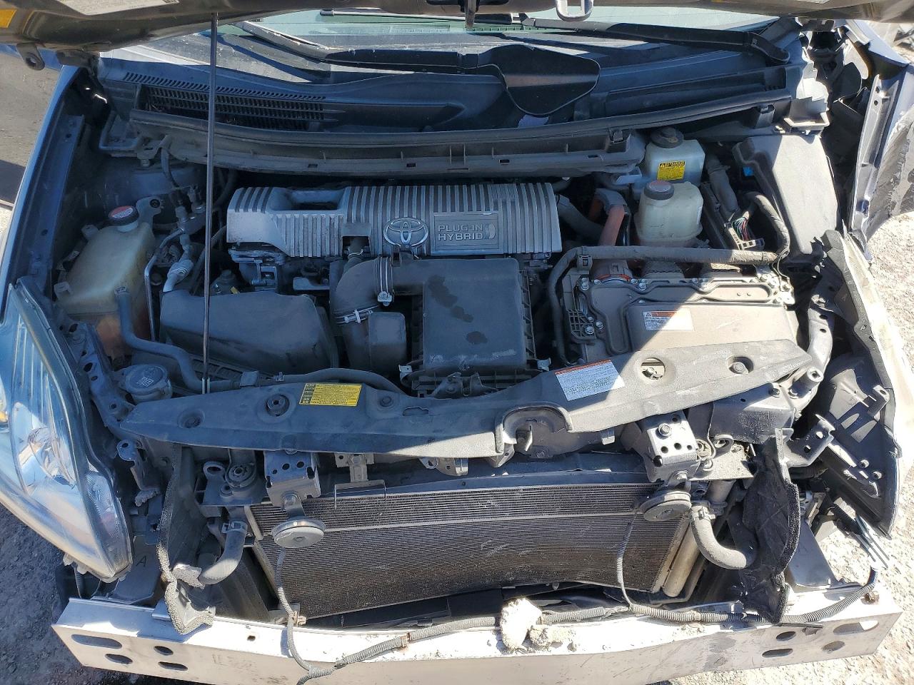 2015 Toyota Prius Plug-in Hybrid Base Gray vin: JTDKN3DP9F3071398