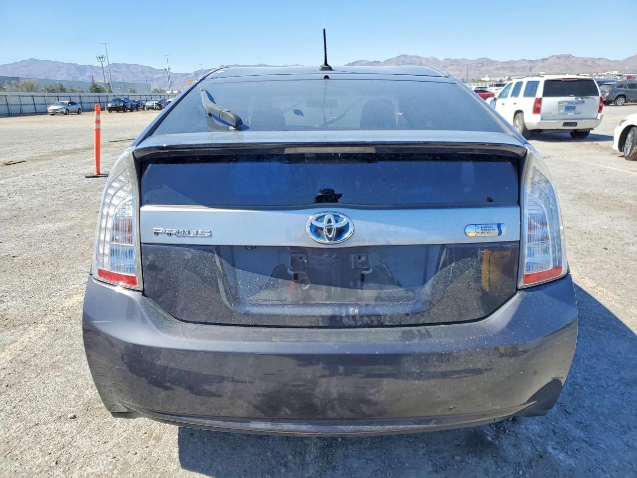 2015 Toyota Prius Plug-in Hybrid Base Gray vin: JTDKN3DP9F3071398