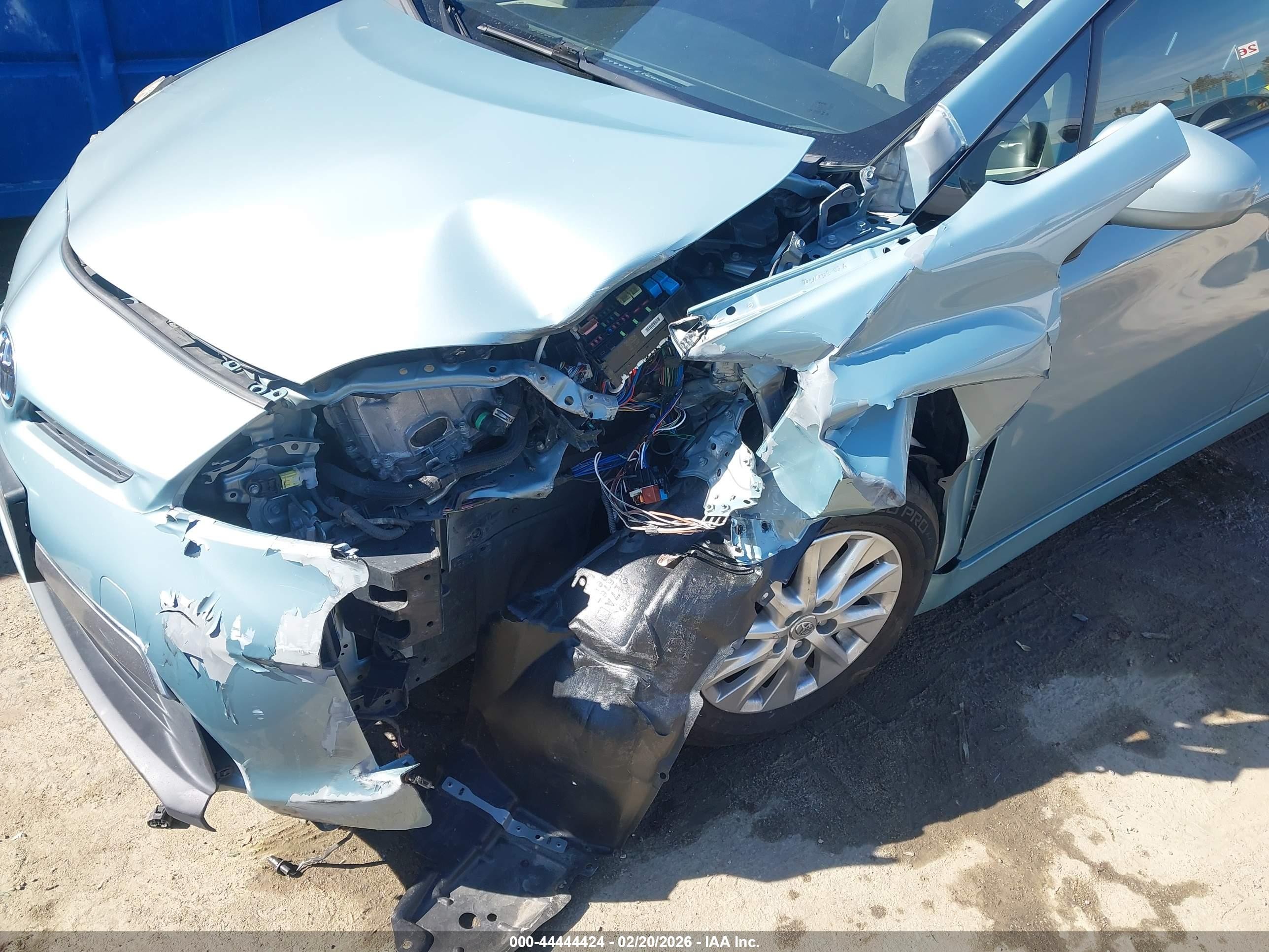 2015 Toyota Prius Plug-in   Light Blue vin: JTDKN3DP9F3072955