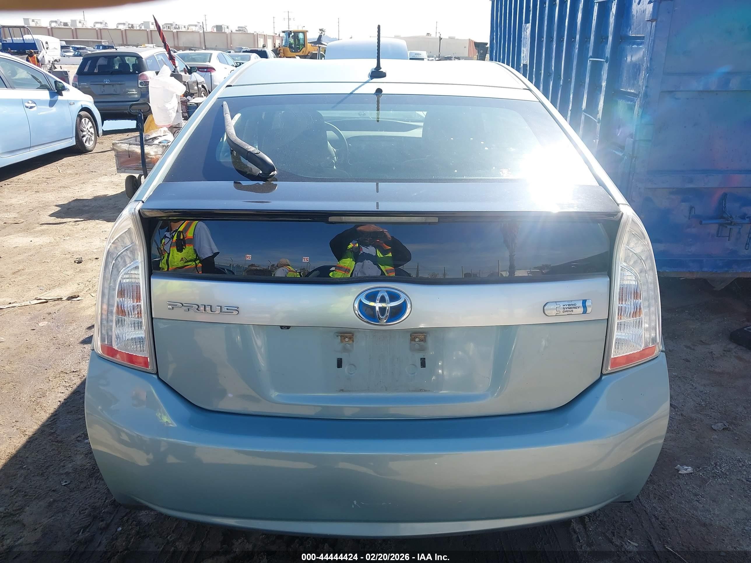 2015 Toyota Prius Plug-in   Light Blue vin: JTDKN3DP9F3072955