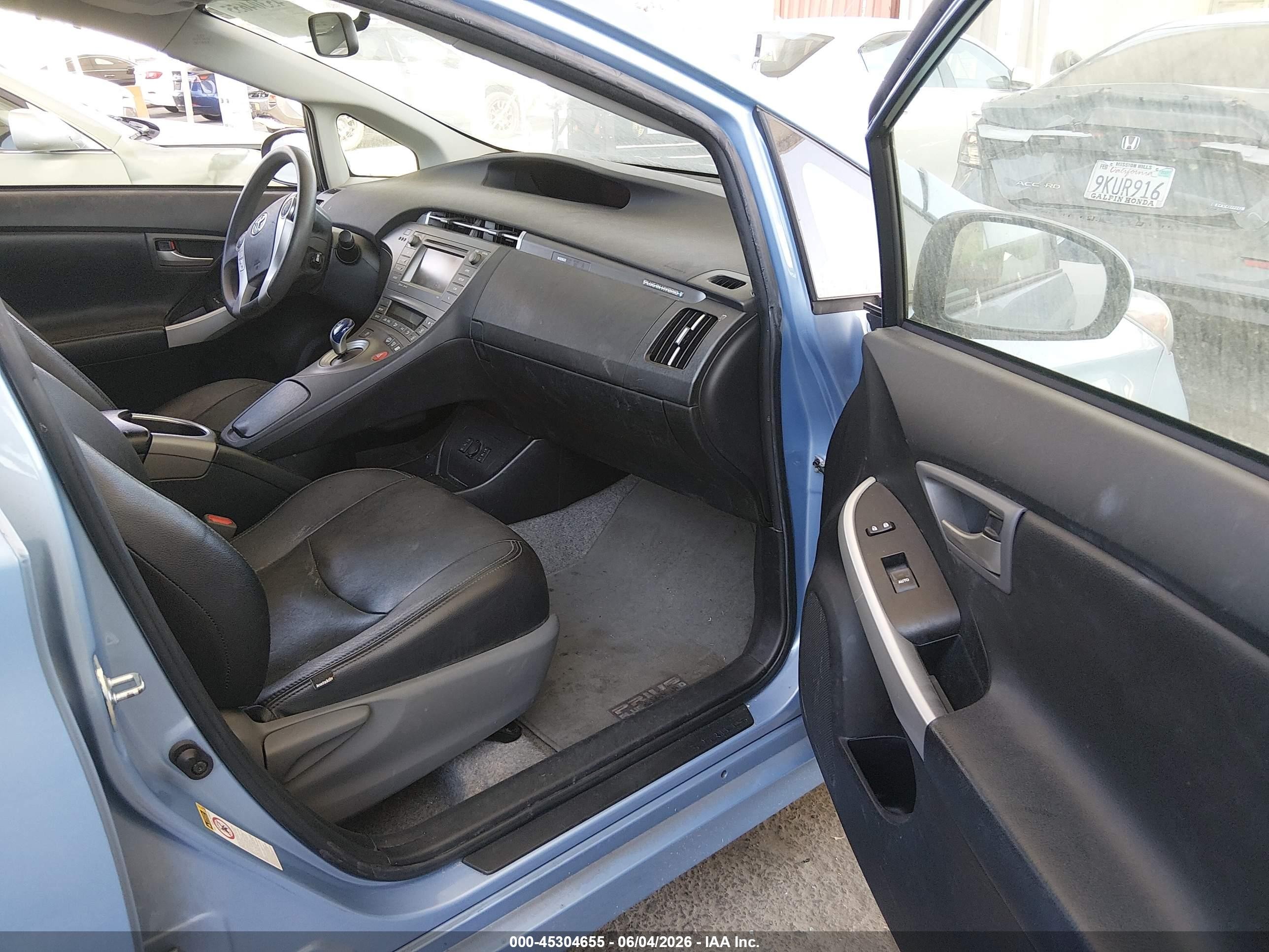 2015 Toyota Prius Plug-in   Light Blue vin: JTDKN3DP9F3073636