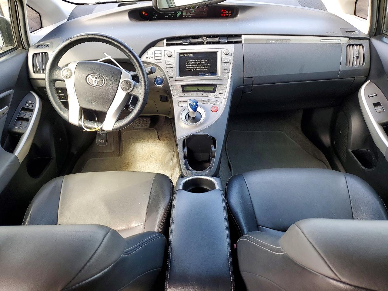 2015 Toyota Prius Plug-in Hybrid Advanced Silver vin: JTDKN3DP9F3073958
