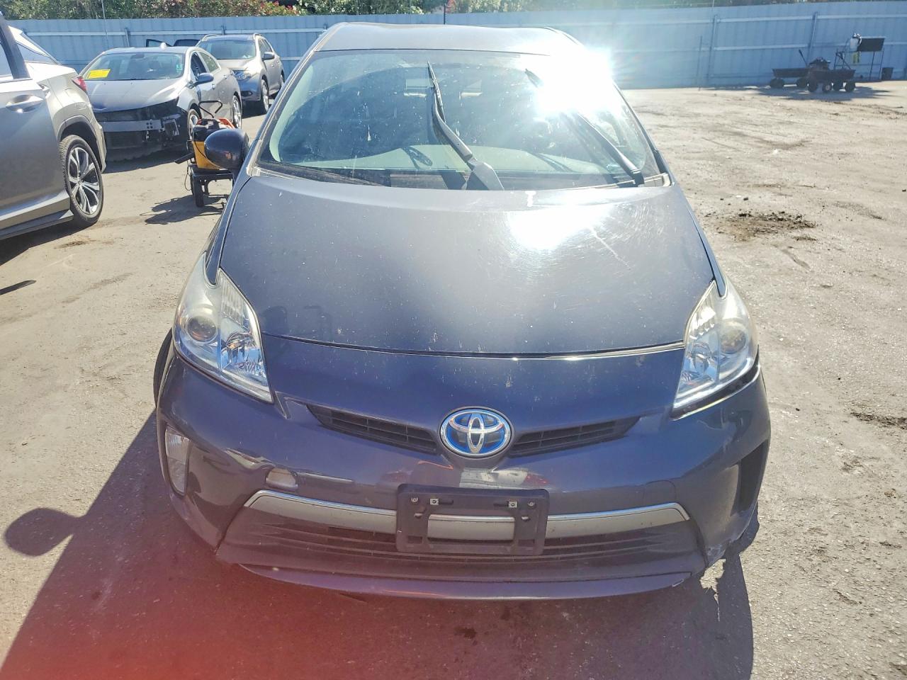 2015 Toyota Prius Plug-in Hybrid Base Charcoal vin: JTDKN3DP9F3074172