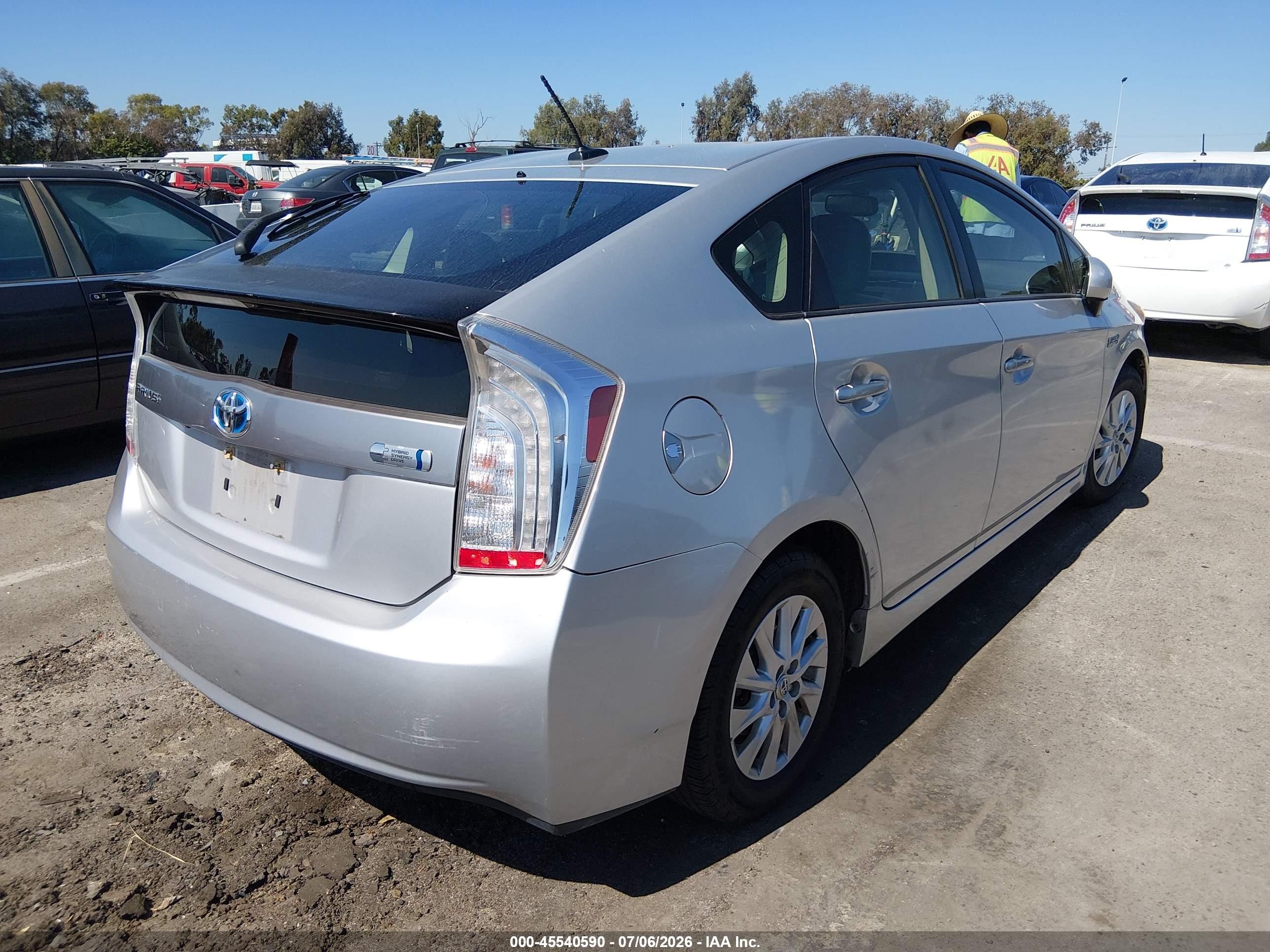 2012 Toyota Prius Plug-in Advanced Silver vin: JTDKN3DPXC3001310