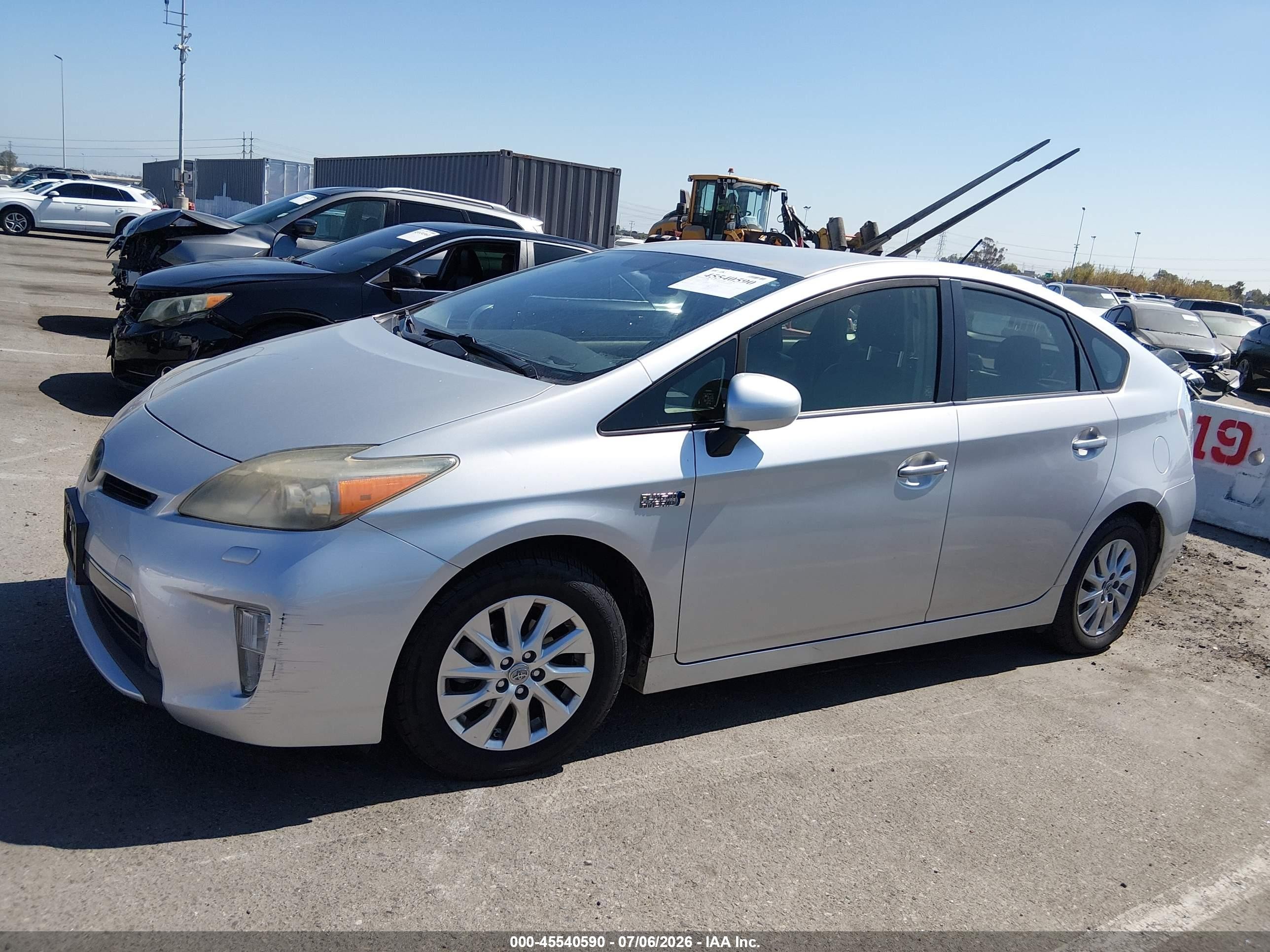 2012 Toyota Prius Plug-in Advanced Silver vin: JTDKN3DPXC3001310