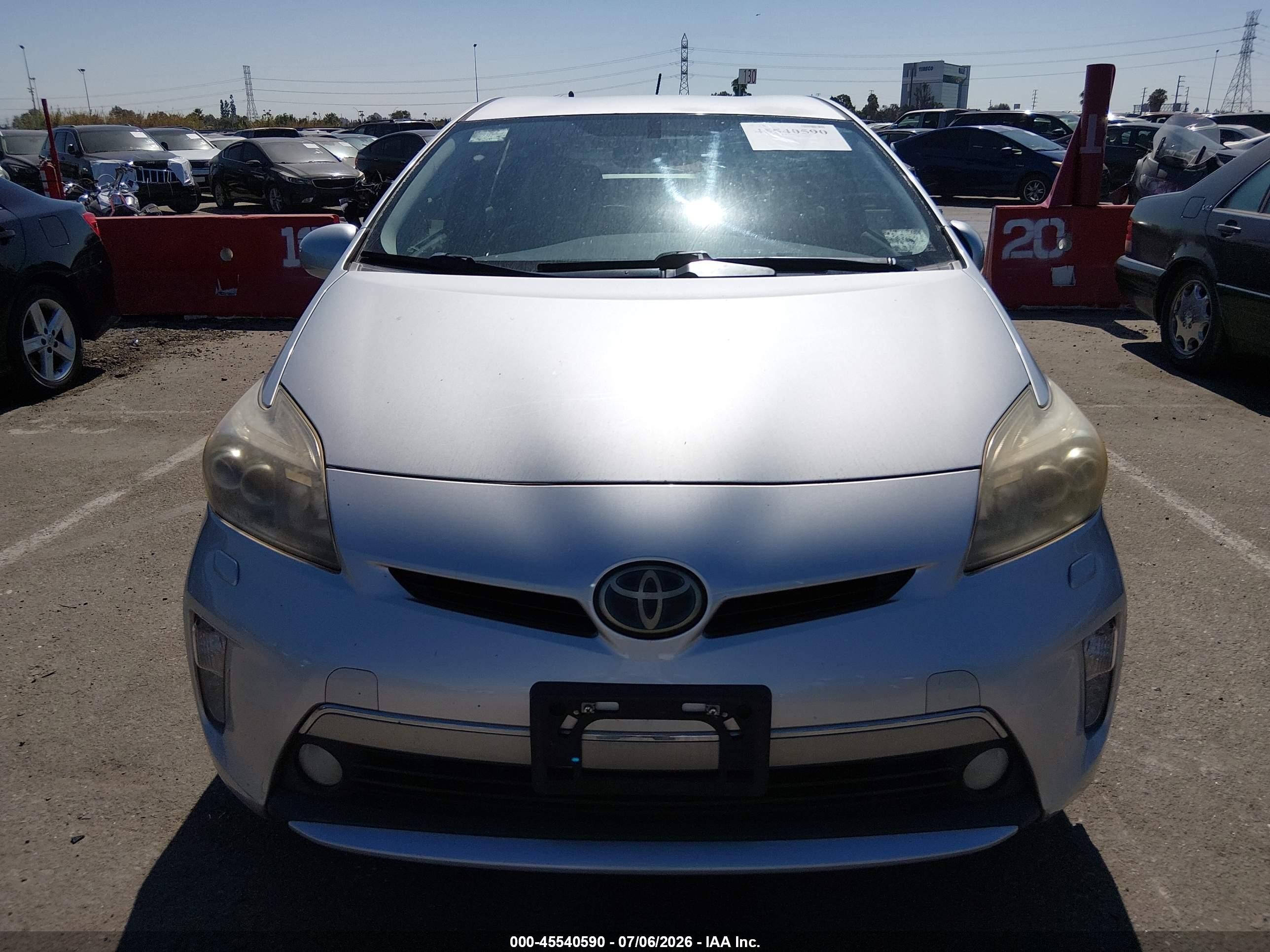 2012 Toyota Prius Plug-in Advanced Silver vin: JTDKN3DPXC3001310