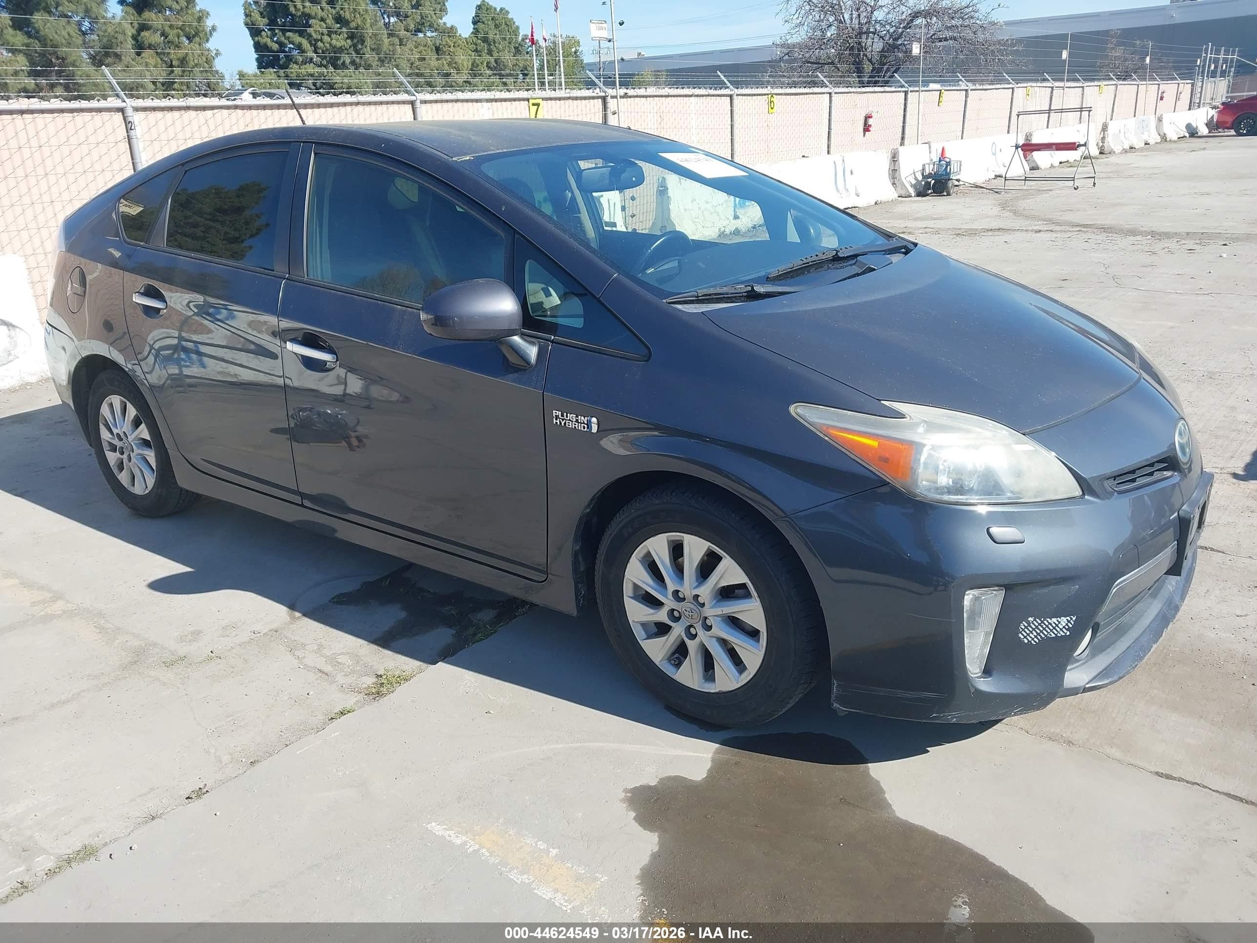 2012 Toyota Prius Plug-in Advanced Gray vin: JTDKN3DPXC3015059