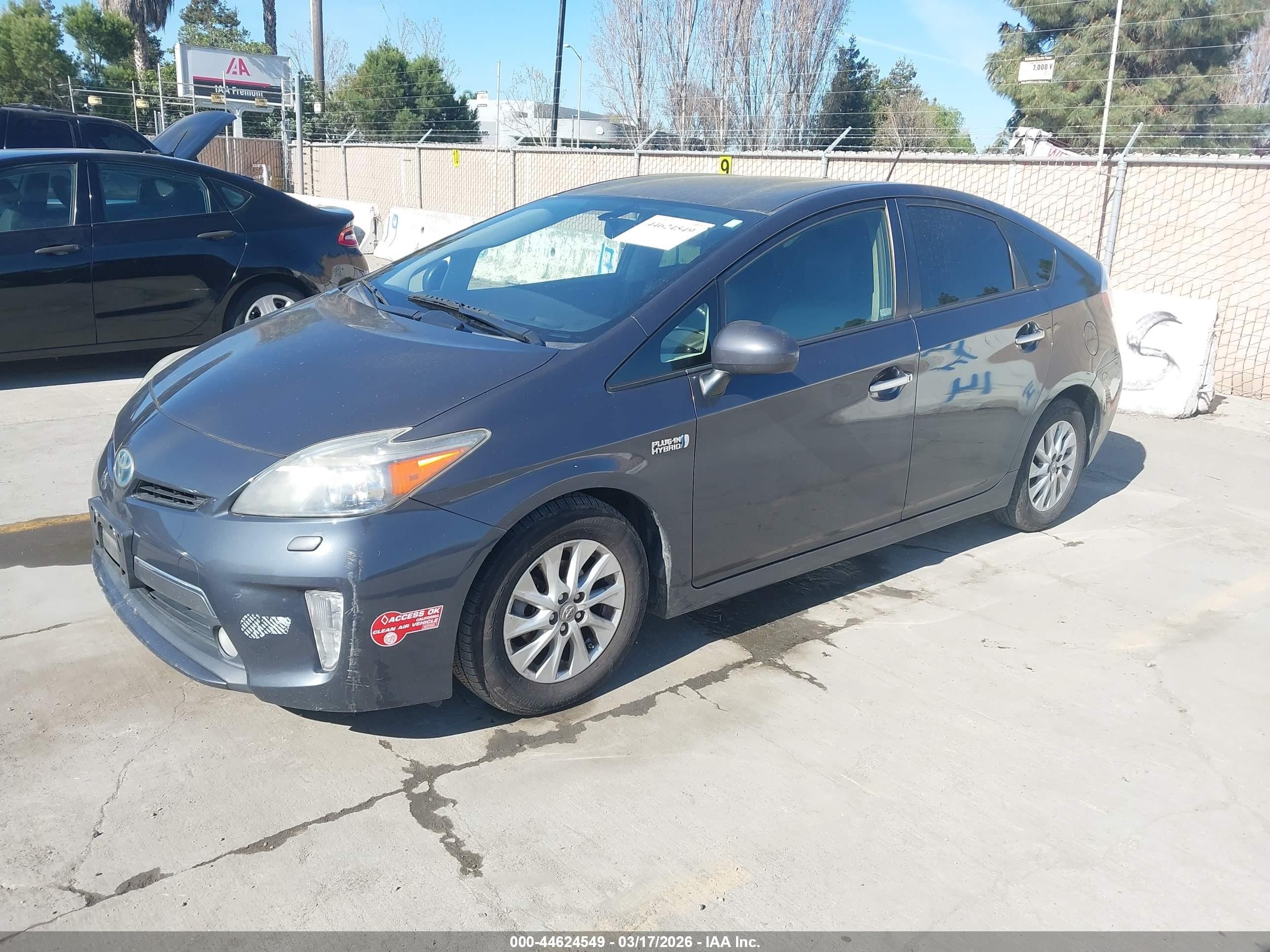 2012 Toyota Prius Plug-in Advanced Gray vin: JTDKN3DPXC3015059