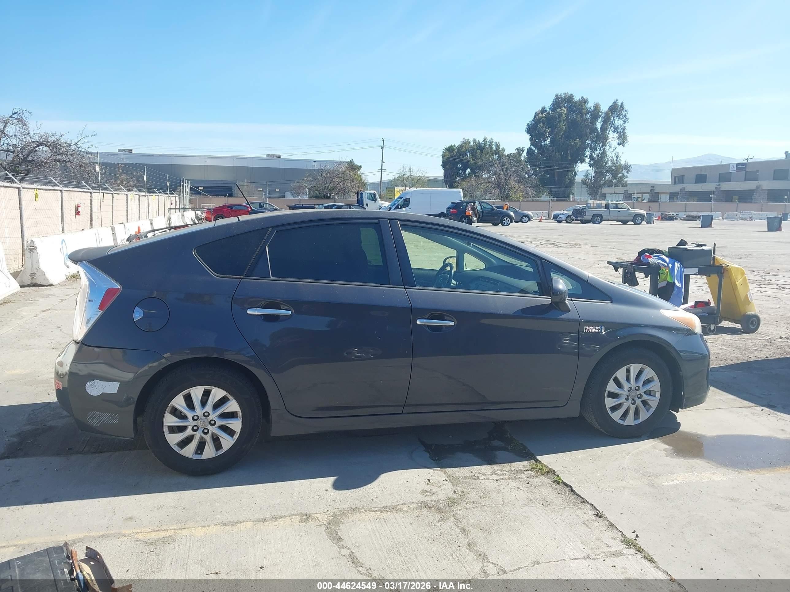 2012 Toyota Prius Plug-in Advanced Gray vin: JTDKN3DPXC3015059