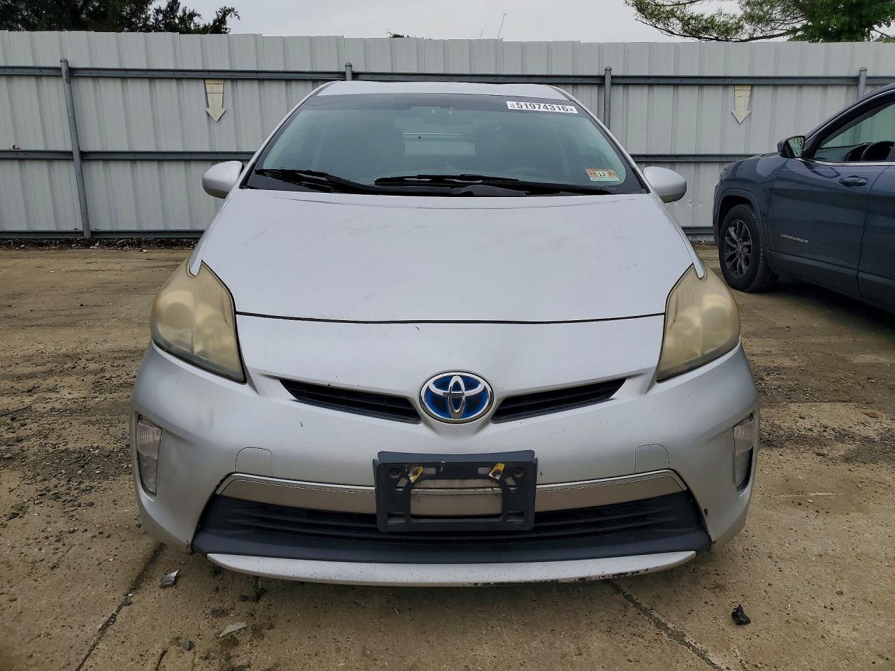 2013 Toyota Prius Plug-in Hybrid Base Silver vin: JTDKN3DPXD3031750