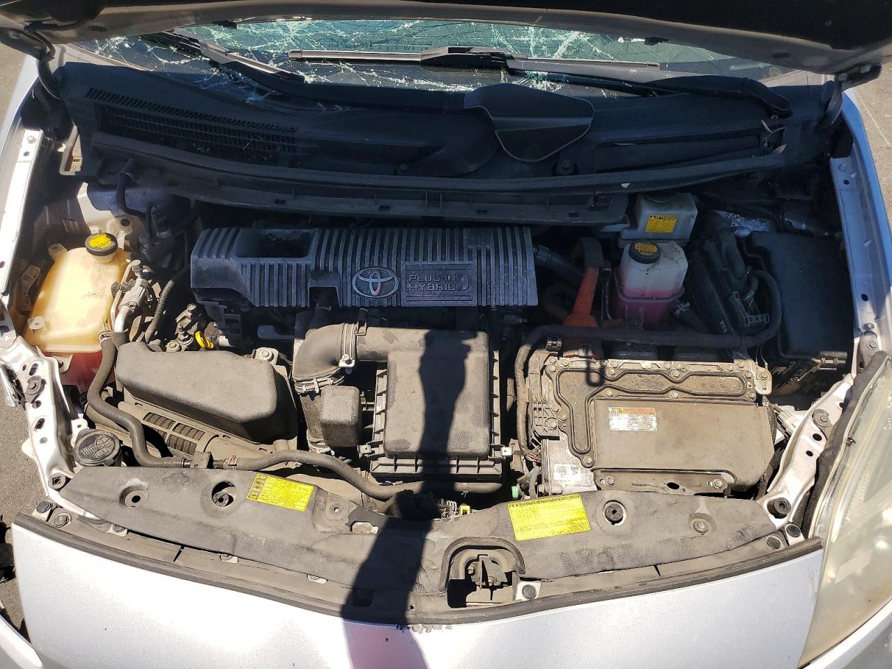 2013 Toyota Prius Plug-in Hybrid Advanced Silver vin: JTDKN3DPXD3032087