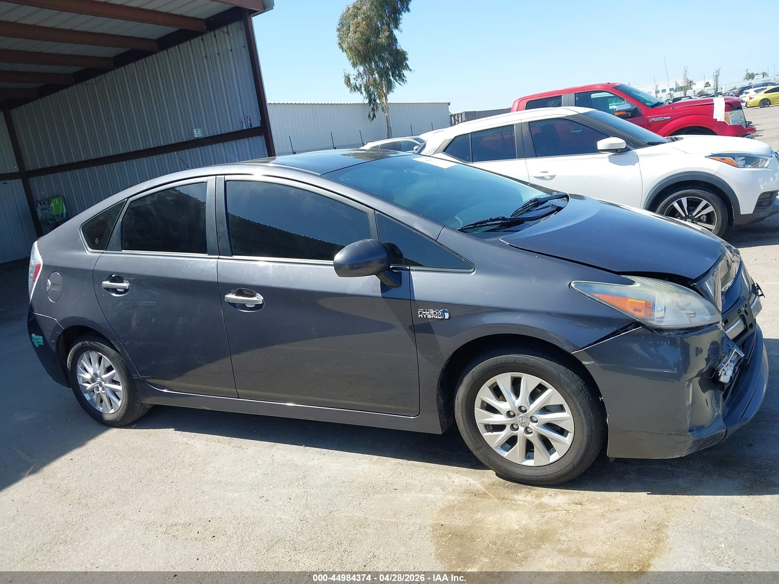 2013 Toyota Prius Plug-in   Gray vin: JTDKN3DPXD3041565