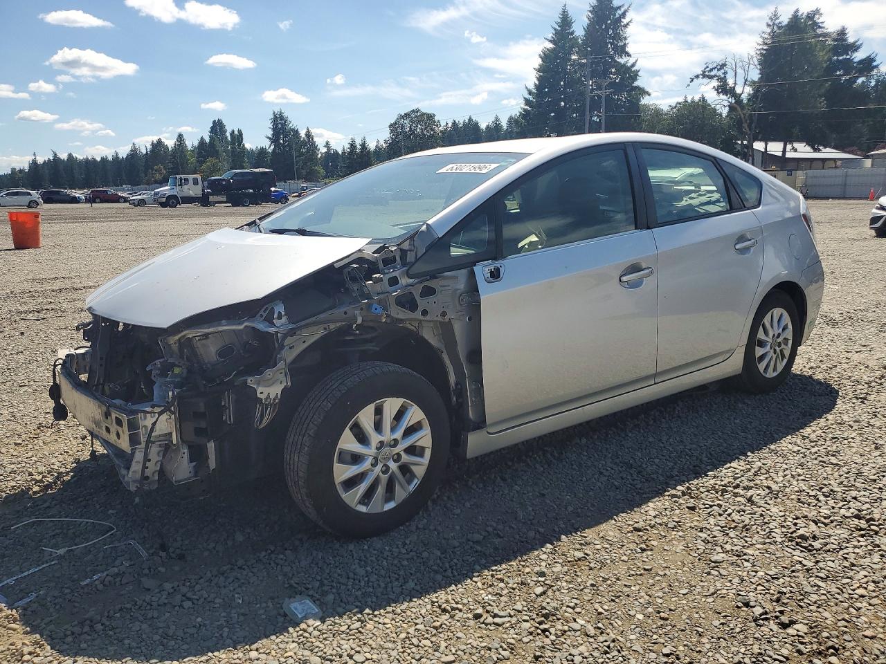 2014 Toyota Prius Plug-in Hybrid Base Silver vin: JTDKN3DPXE3058464