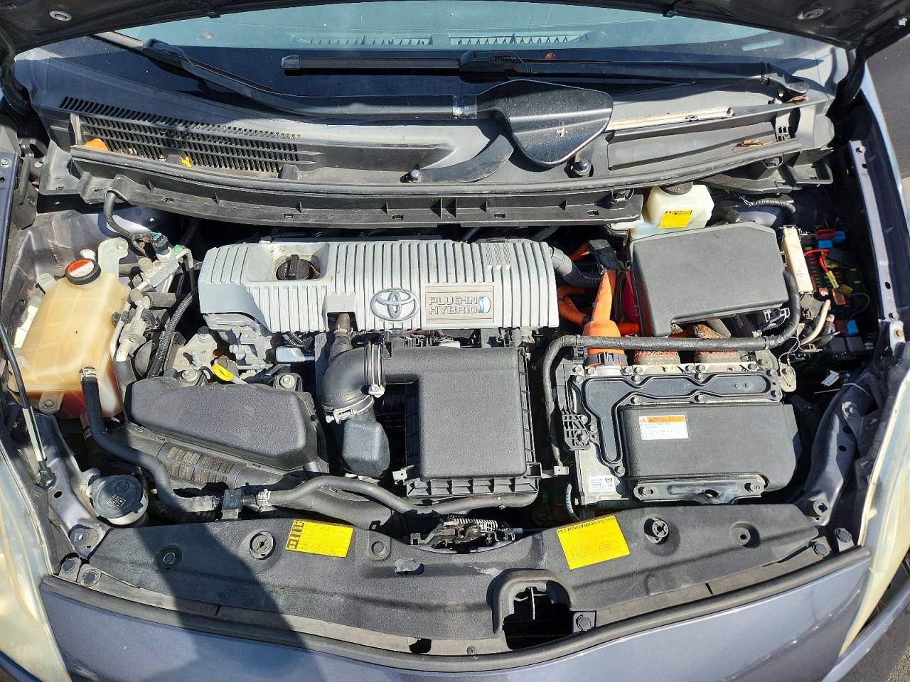 2015 Toyota Prius Plug-in Hybrid Base Gray vin: JTDKN3DPXF3066677