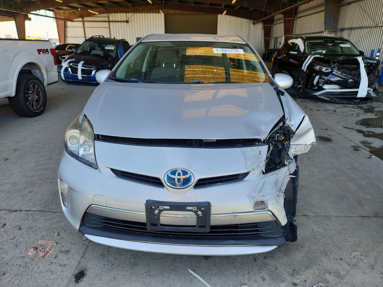 2015 Toyota Prius Plug-in Hybrid Base Silver vin: JTDKN3DPXF3073144