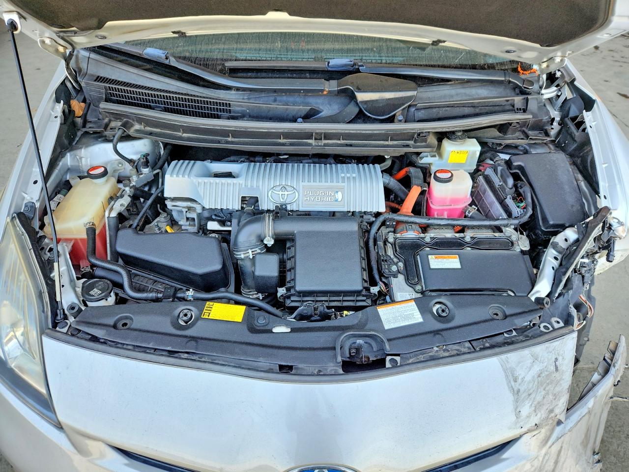 2015 Toyota Prius Plug-in Hybrid Base Silver vin: JTDKN3DPXF3073144