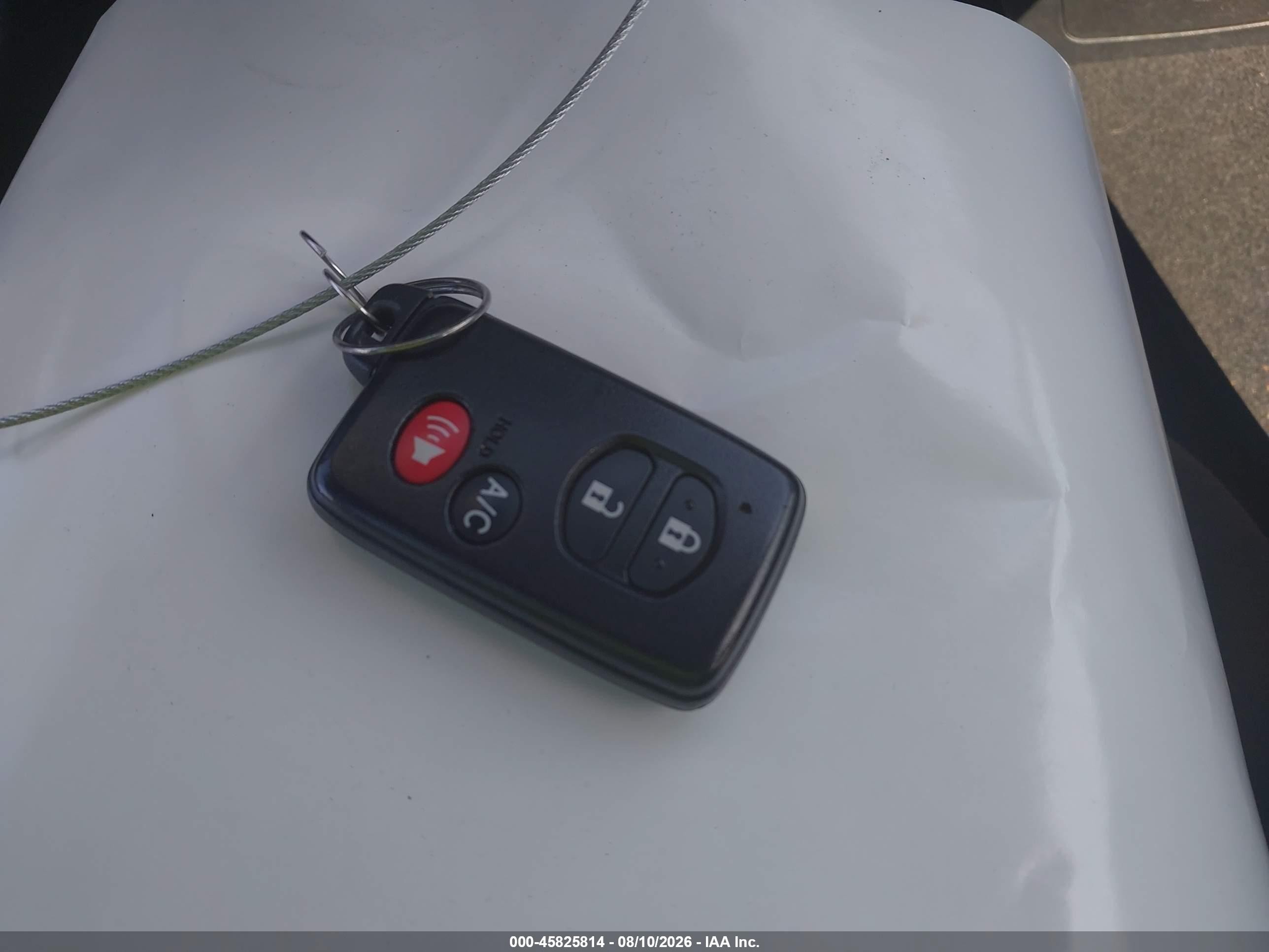 2015 Toyota Prius Plug-in Серебряный vin: JTDKN3DPXF3073936