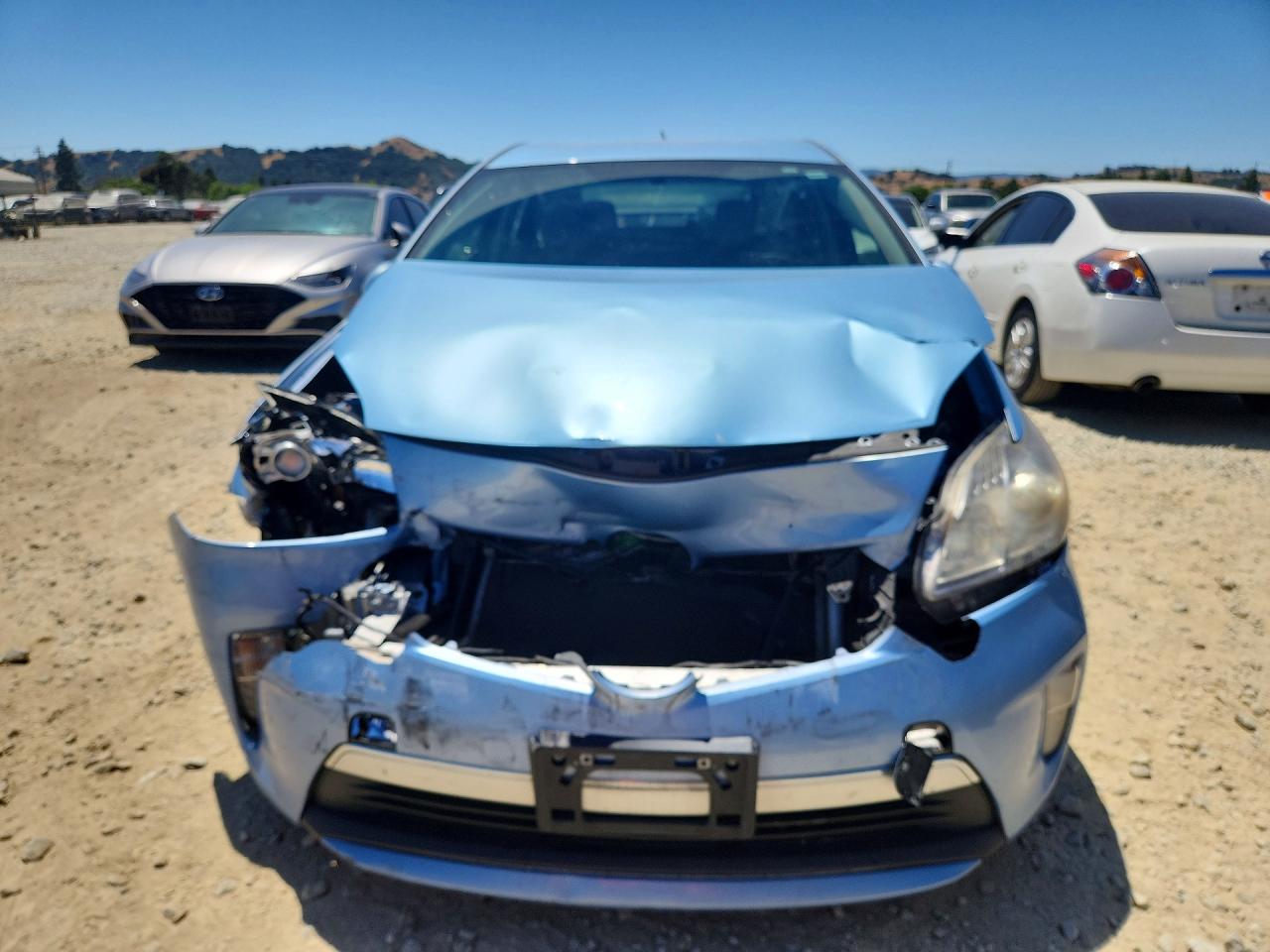 2015 Toyota Prius Plug-in Hybrid Base Blue vin: JTDKN3DPXF3074973