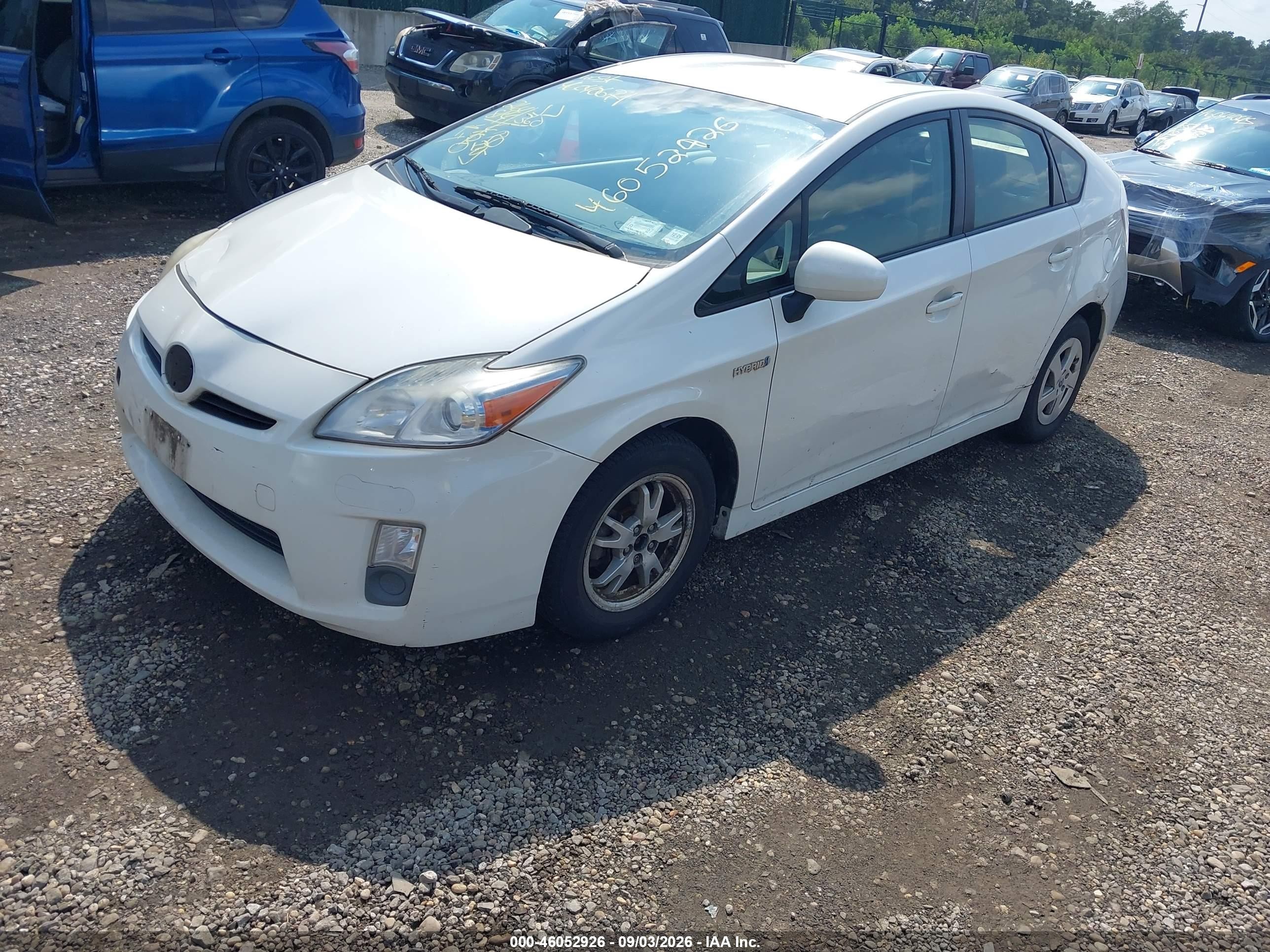 2010 Toyota Prius Iv White vin: JTDKN3DU0A0040671