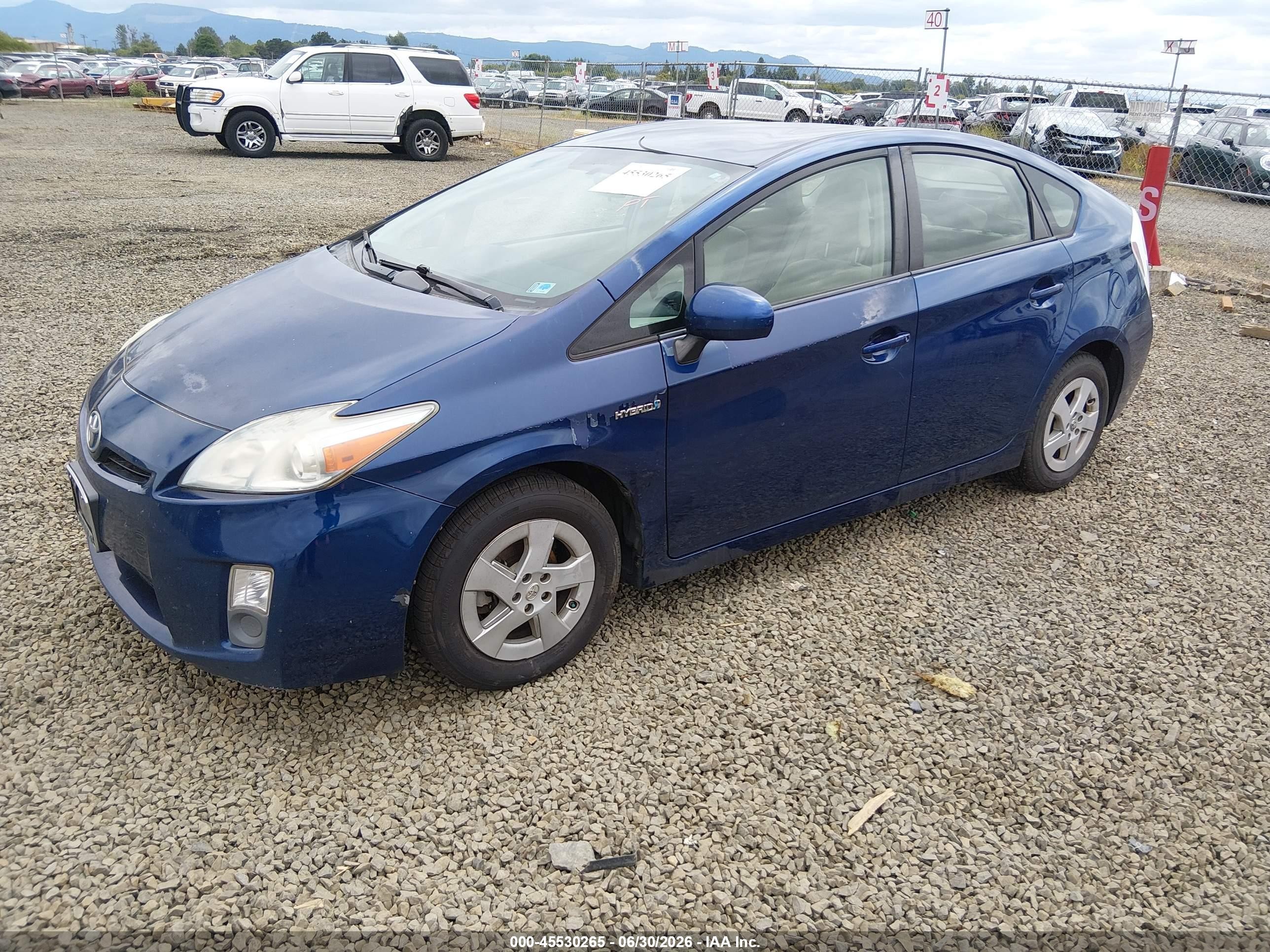 2010 Toyota Prius Iii Blue vin: JTDKN3DU0A0125431
