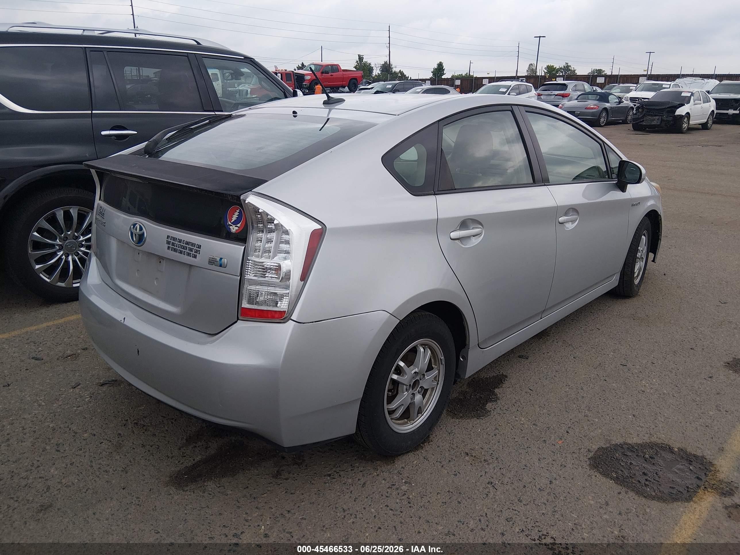 2010 Toyota Prius Iii Серебряный vin: JTDKN3DU0A0245844