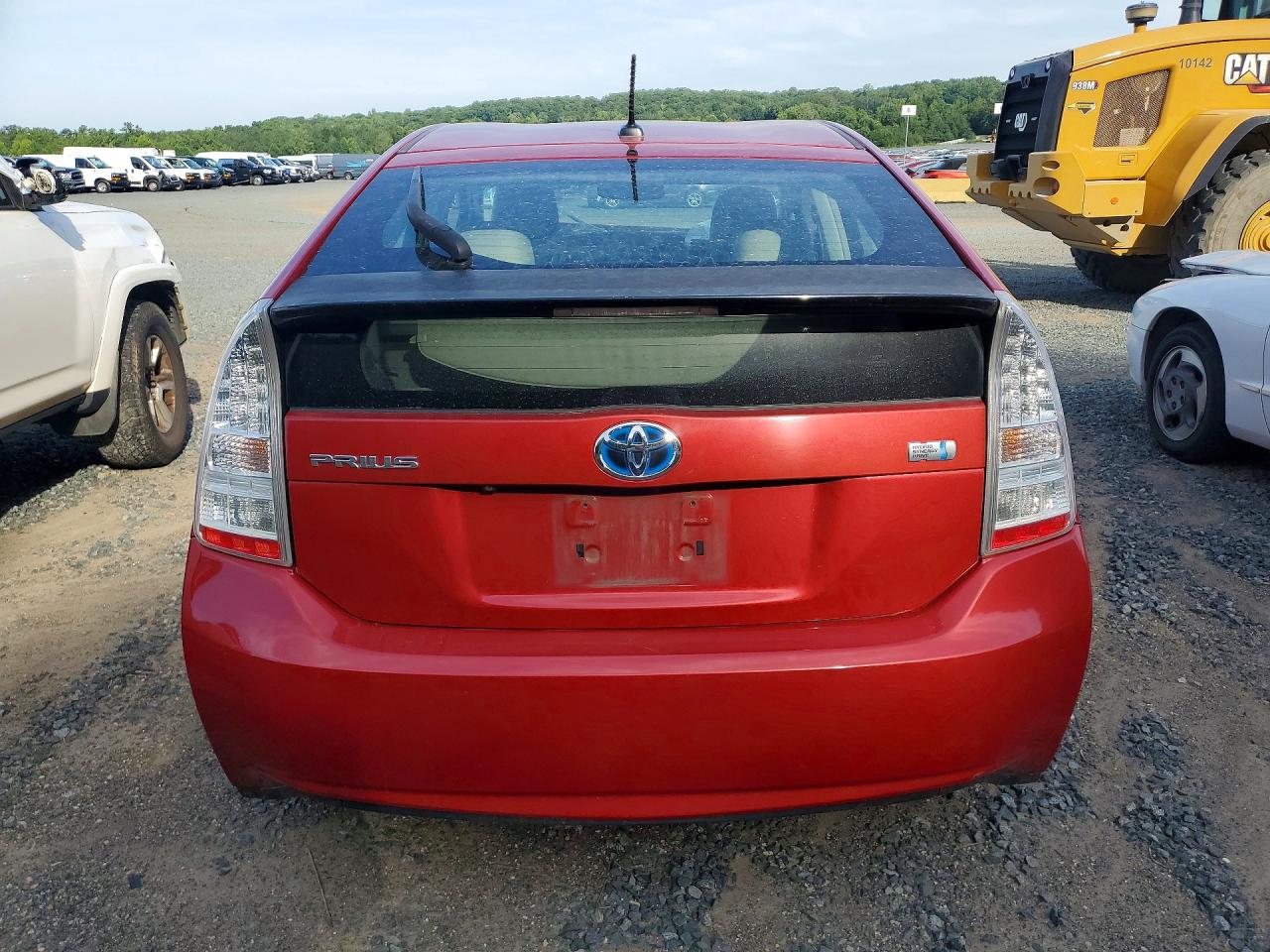 2010 Toyota Prius Красный vin: JTDKN3DU0A5001663