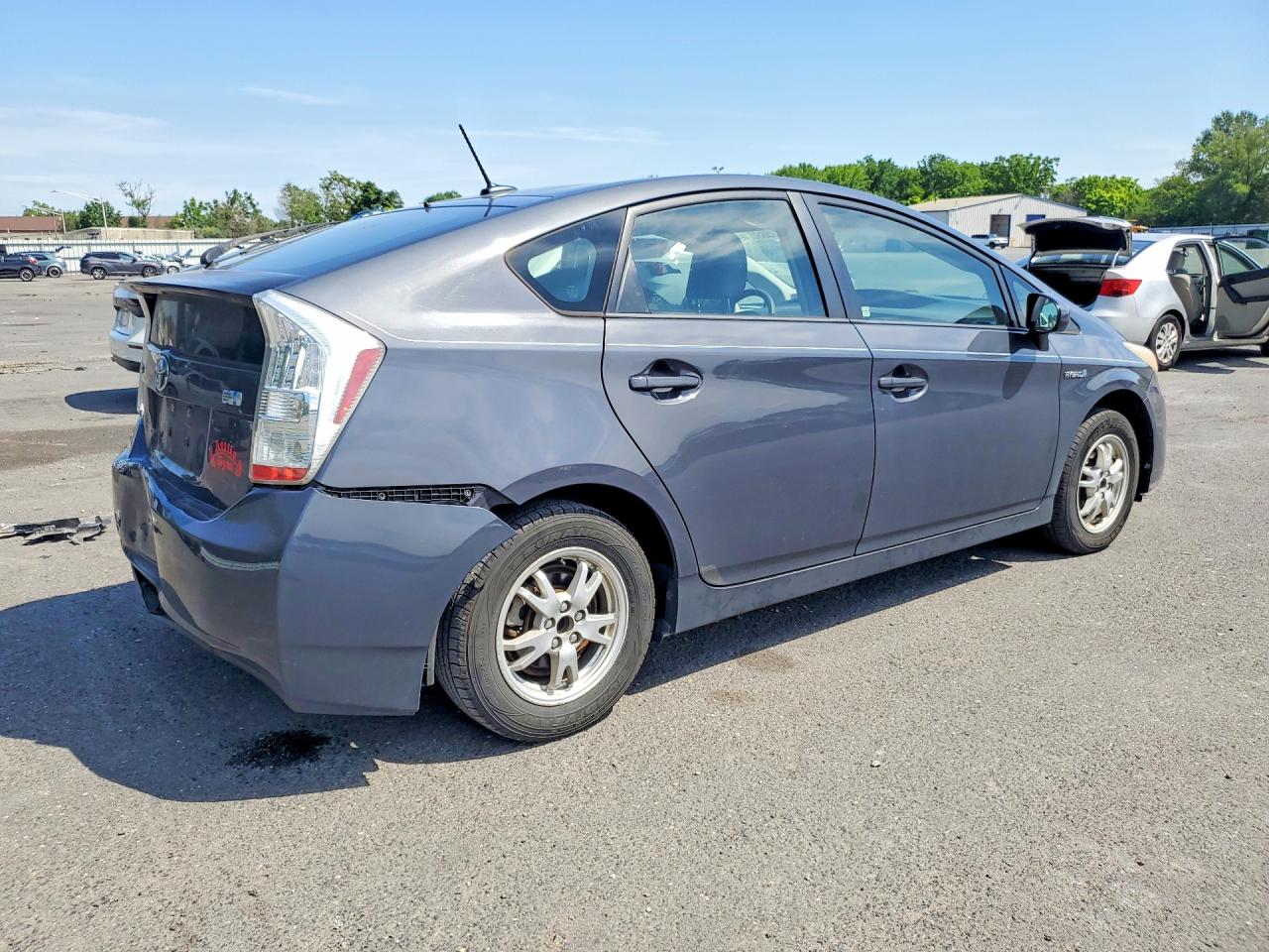 2011 Toyota Prius Four Gray vin: JTDKN3DU0B0247014