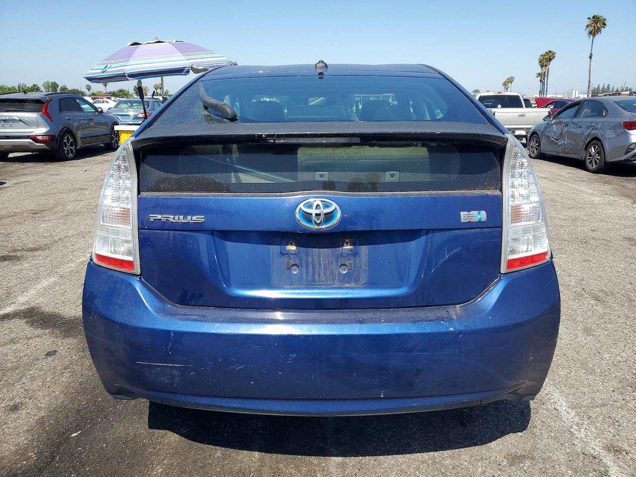 2011 Toyota Prius Two Синий vin: JTDKN3DU0B0247790