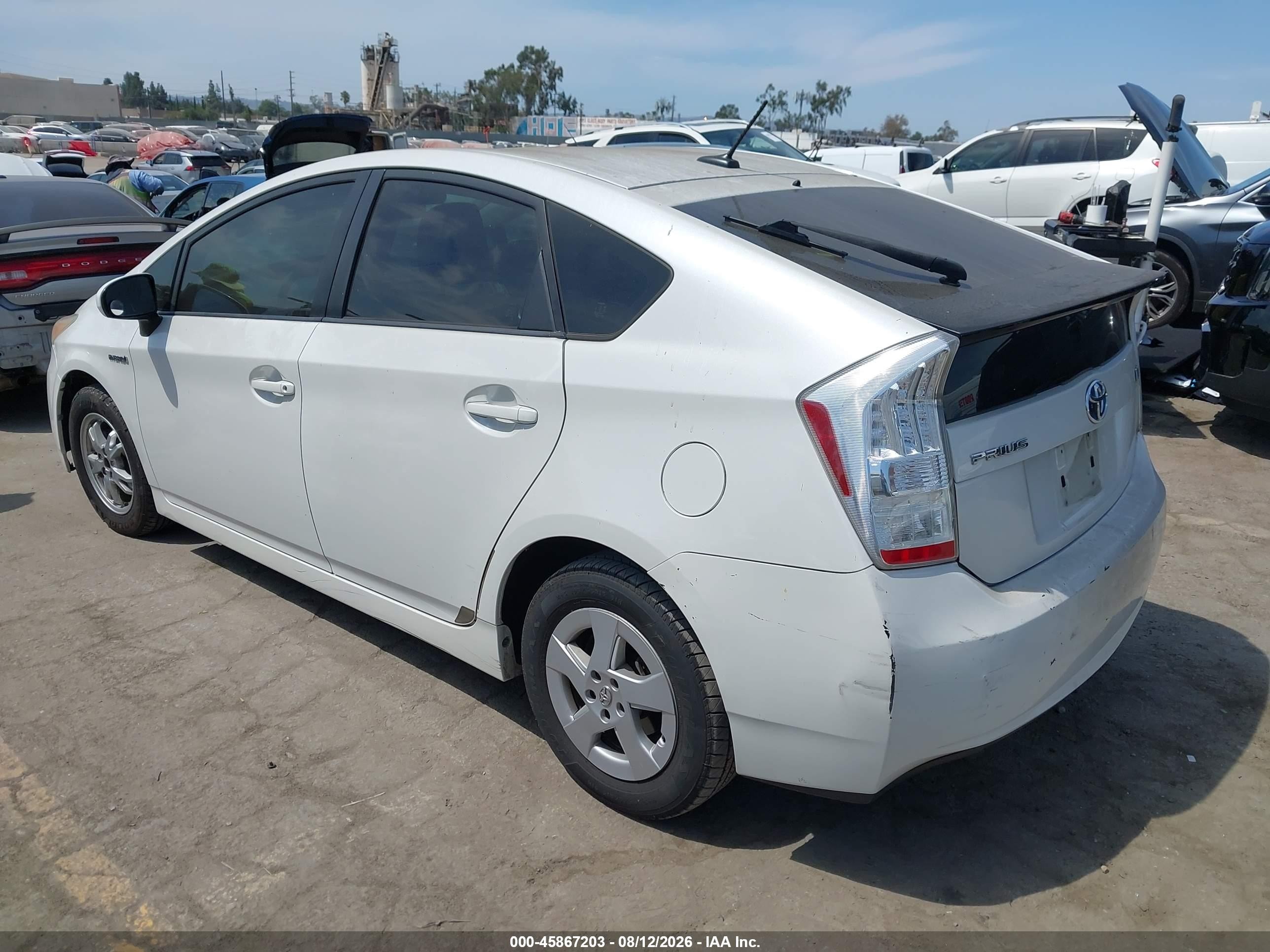 2011 Toyota Prius Two White vin: JTDKN3DU0B0260703