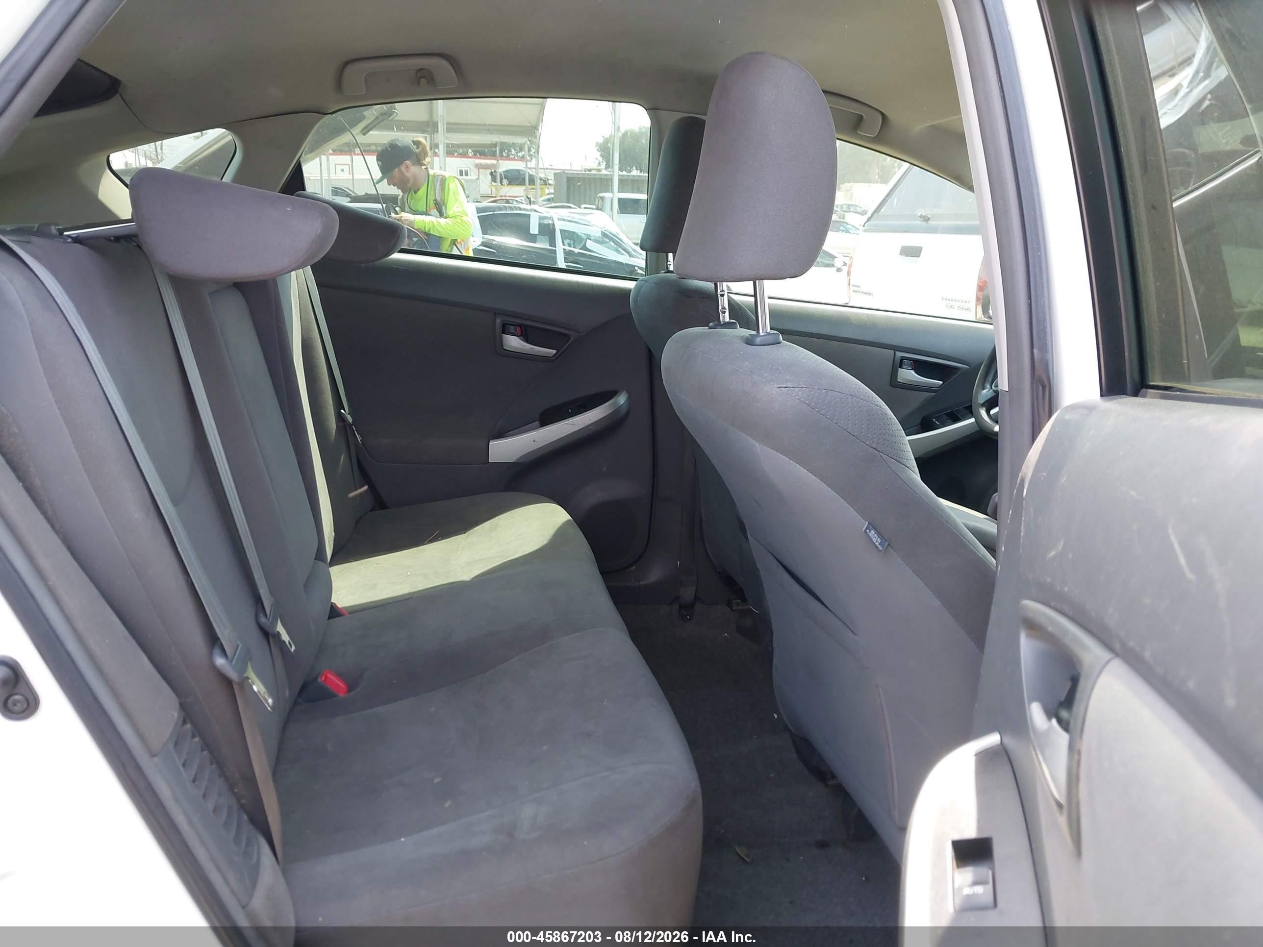 2011 Toyota Prius Two White vin: JTDKN3DU0B0260703