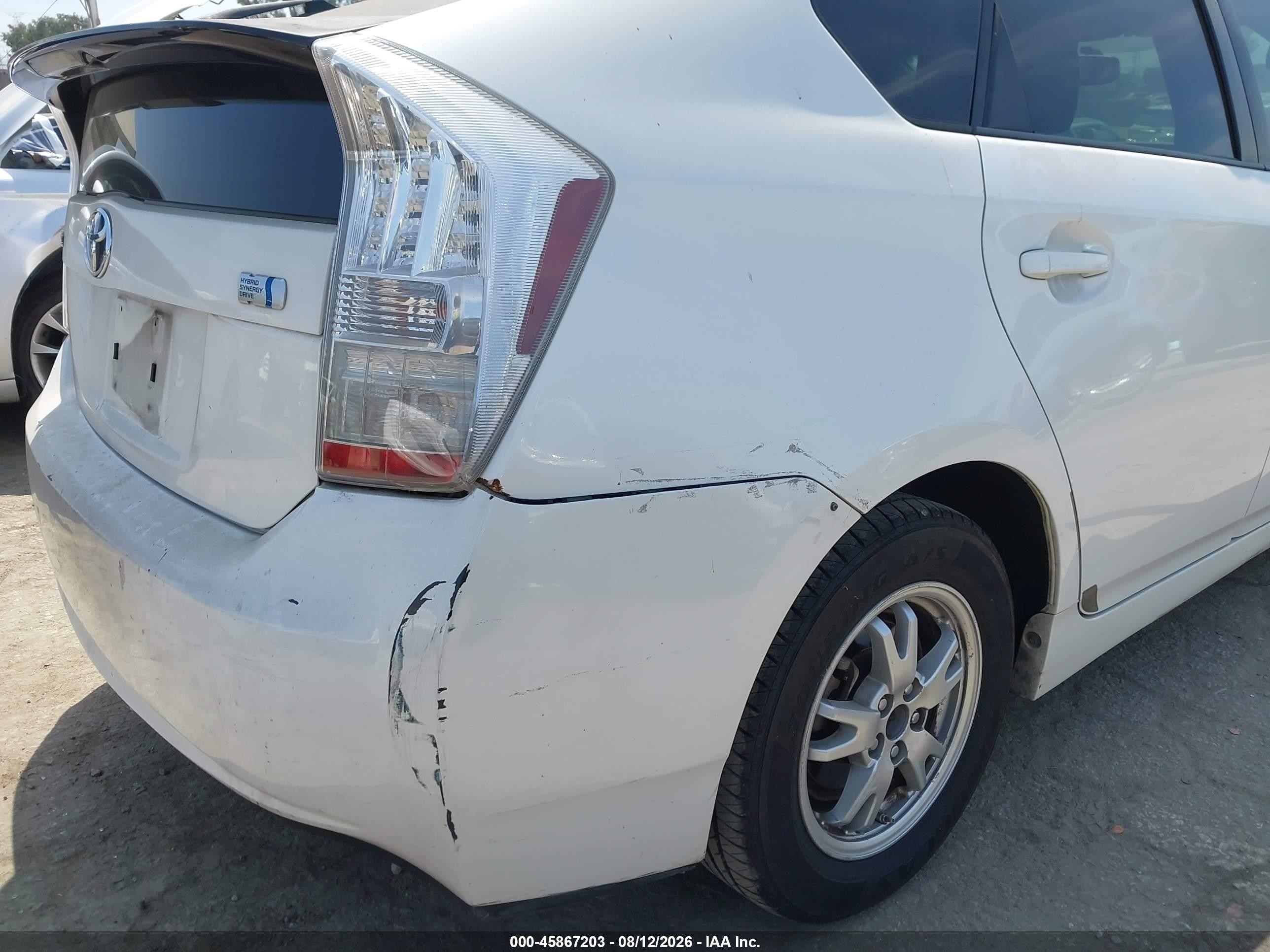 2011 Toyota Prius Two White vin: JTDKN3DU0B0260703