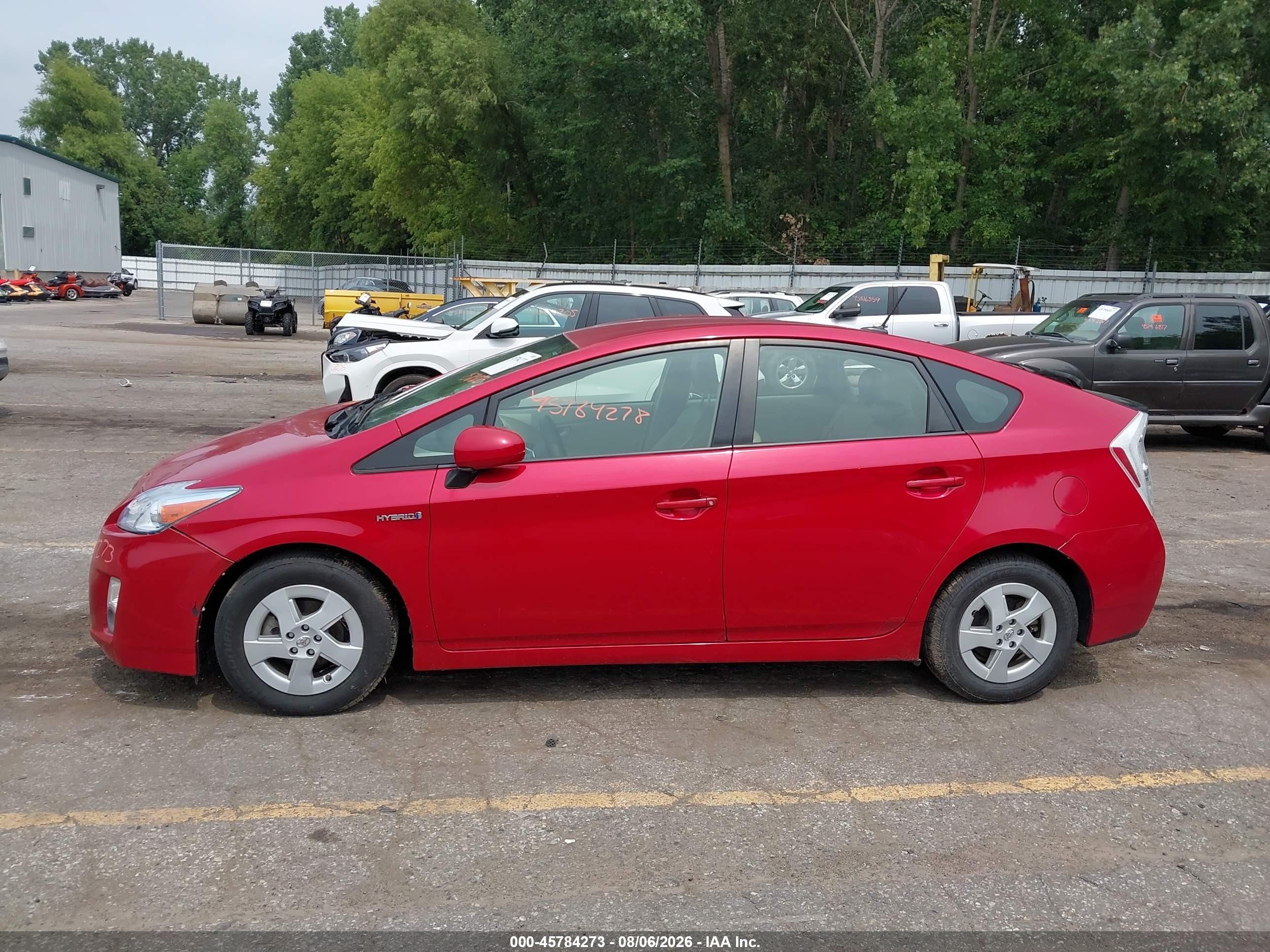 2011 Toyota Prius Four Red vin: JTDKN3DU0B0302710