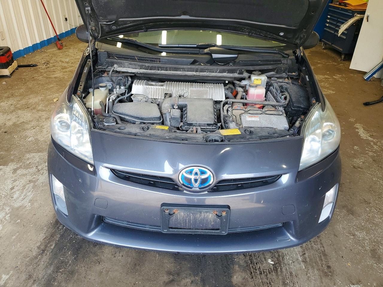 2011 Toyota Prius Two Gray vin: JTDKN3DU0B0304344