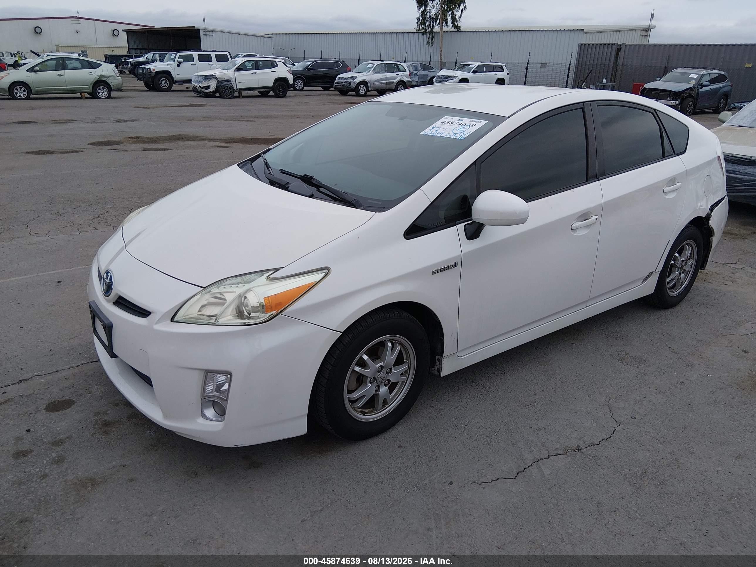 2011 Toyota Prius Two Белый vin: JTDKN3DU0B0325033