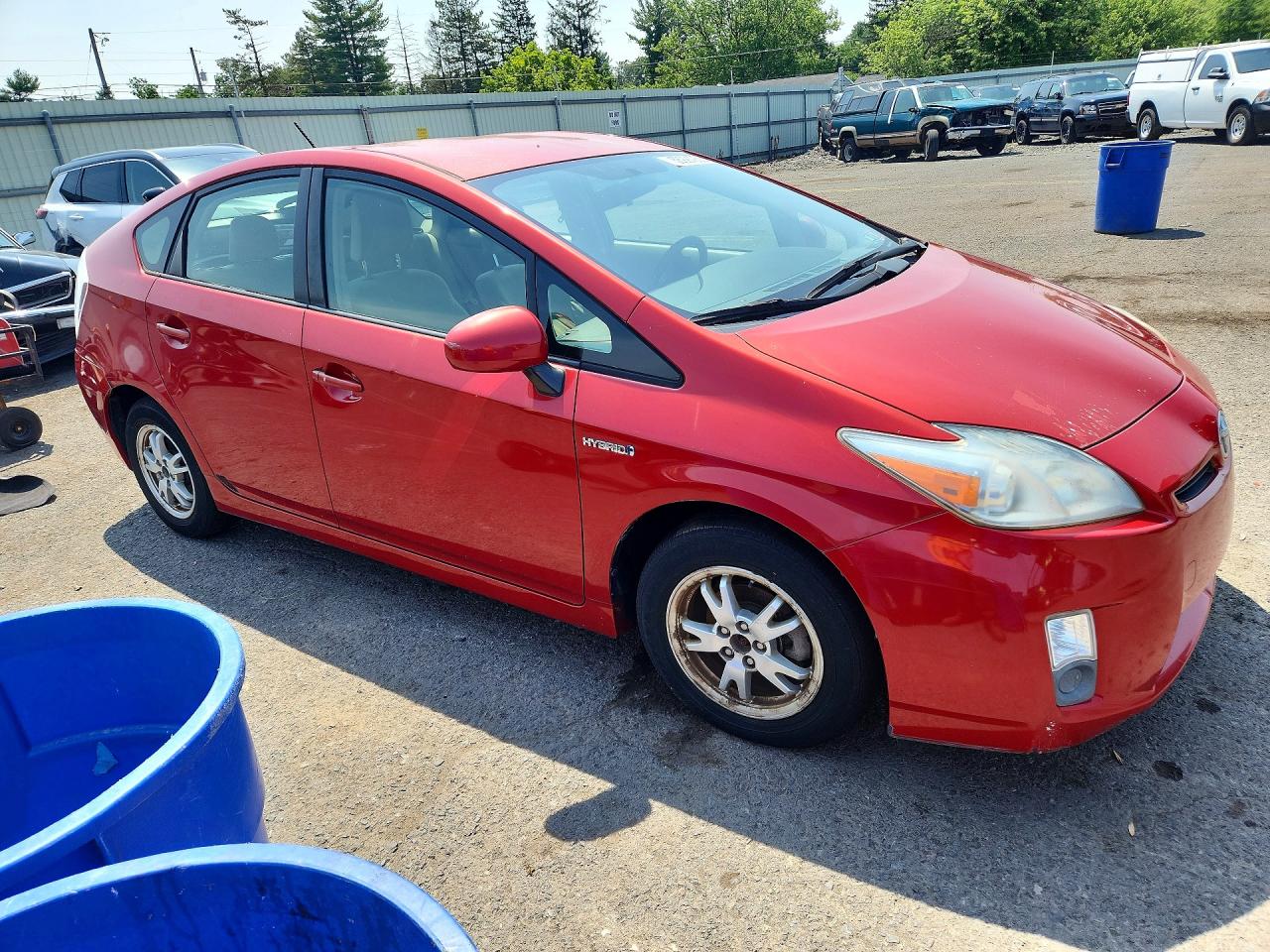 2011 Toyota Prius Two Красный vin: JTDKN3DU0B1371732