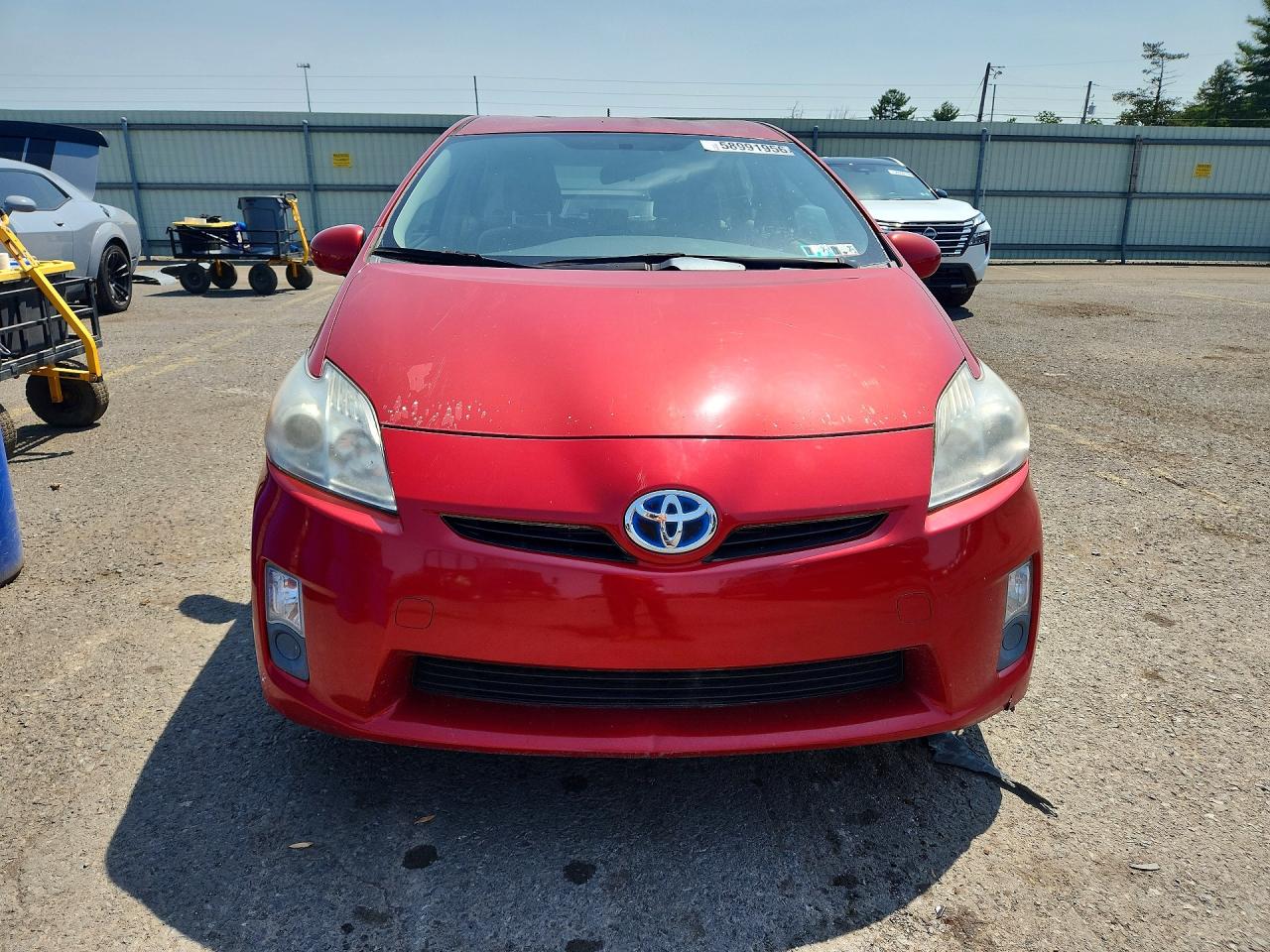 2011 Toyota Prius Two Красный vin: JTDKN3DU0B1371732