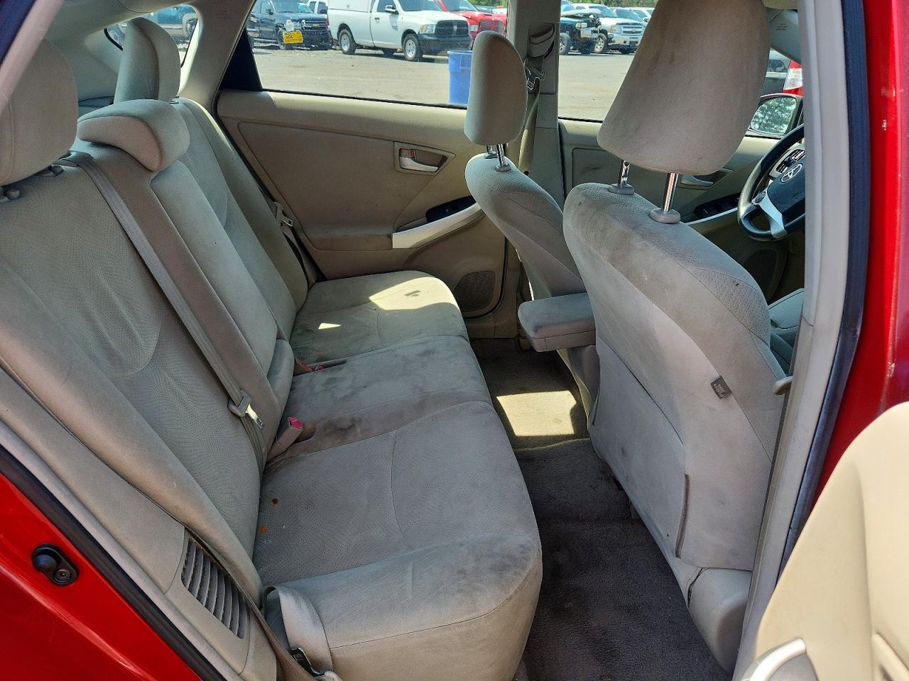 2011 Toyota Prius Two Красный vin: JTDKN3DU0B1371732