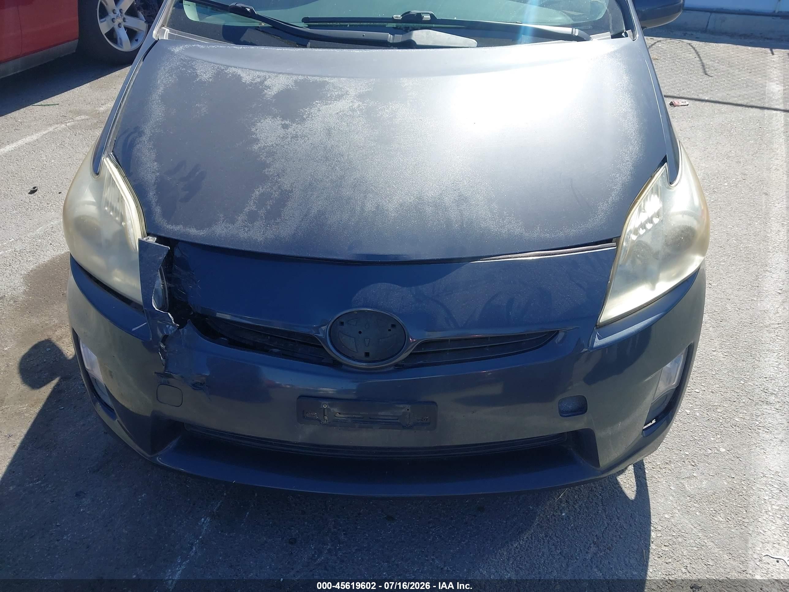 2011 Toyota Prius Three Gray vin: JTDKN3DU0B1394153