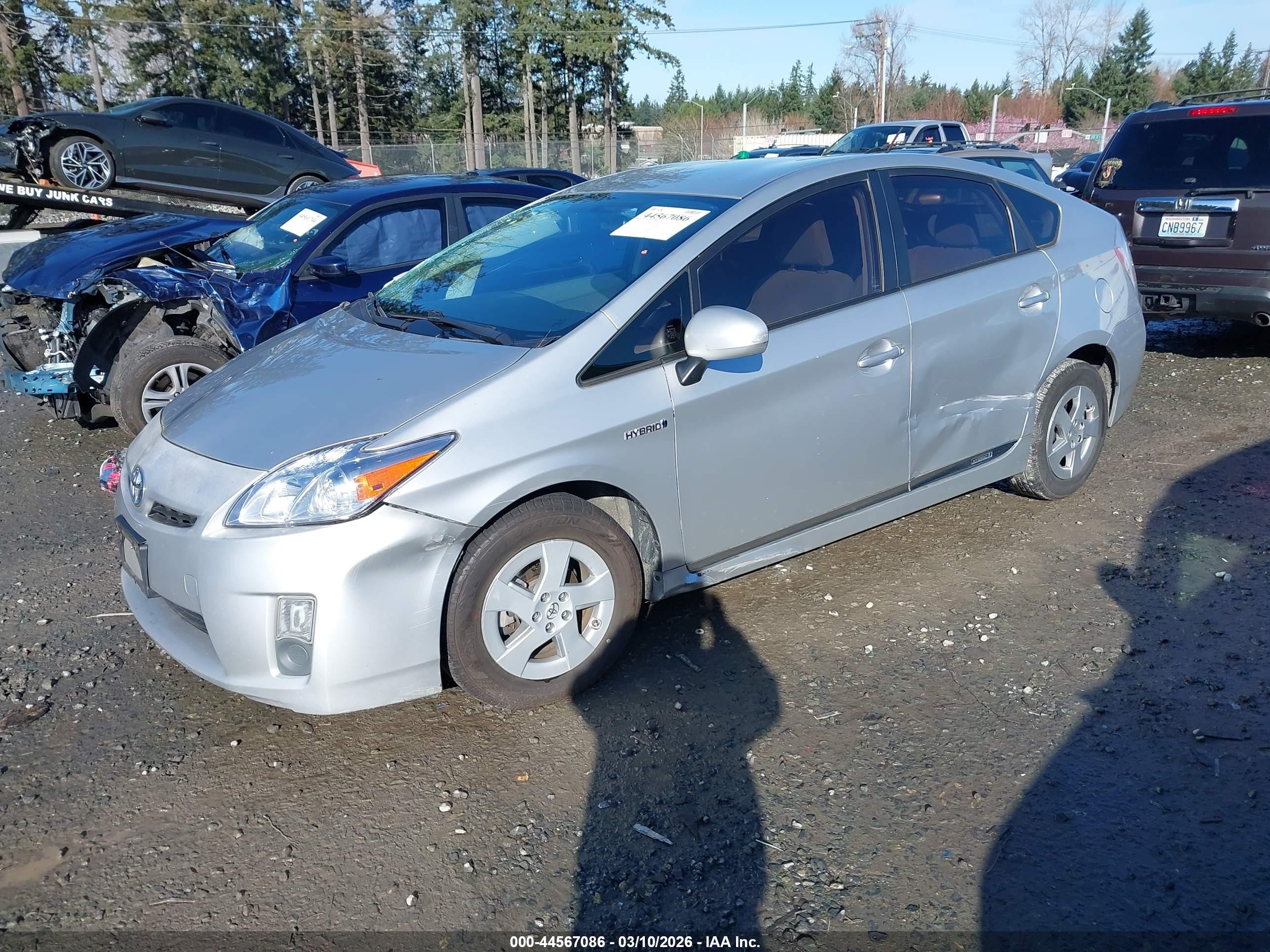 2011 Toyota Prius Two Silver vin: JTDKN3DU0B5252104