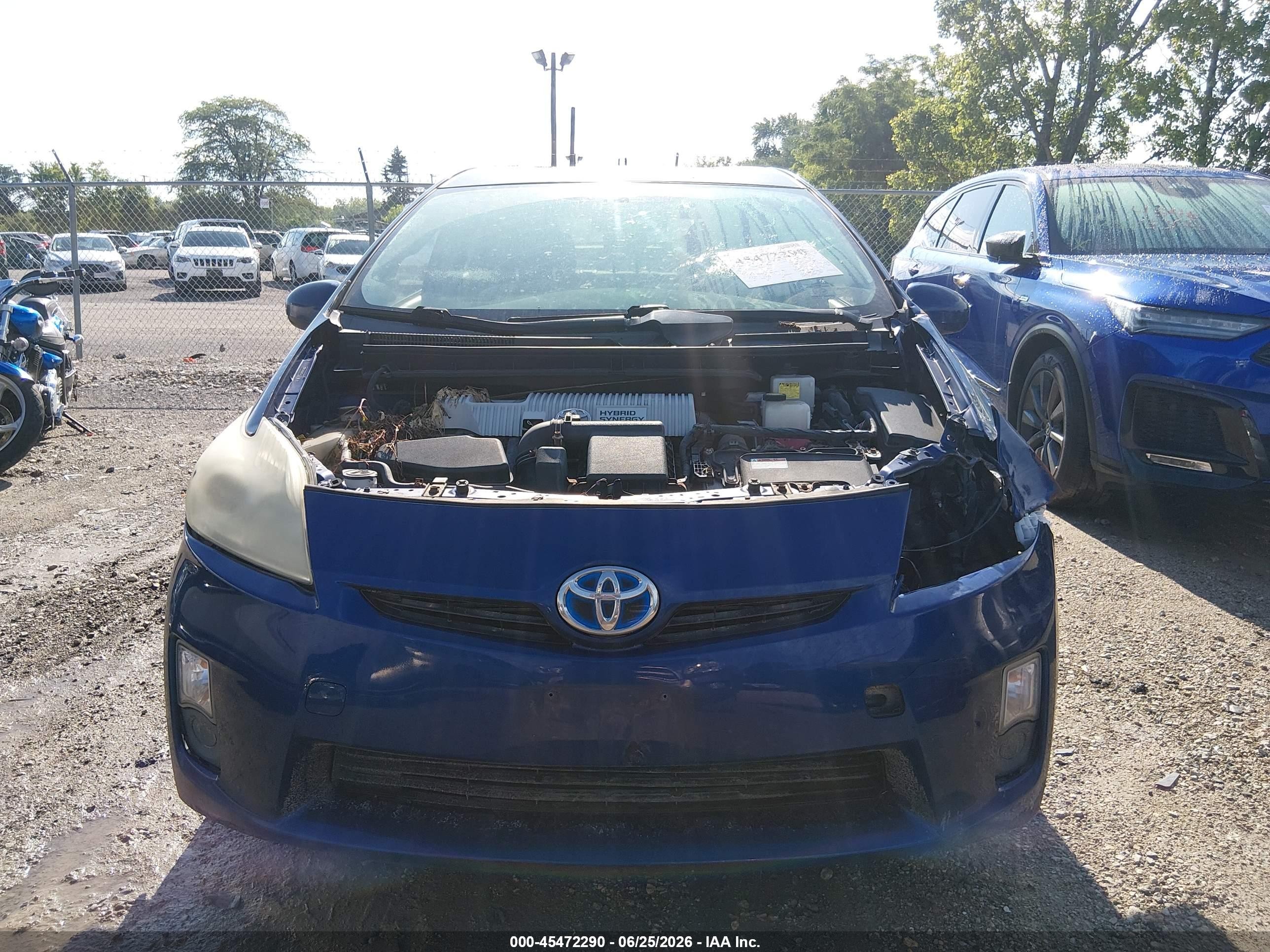 2011 Toyota Prius Three Синий vin: JTDKN3DU0B5346130