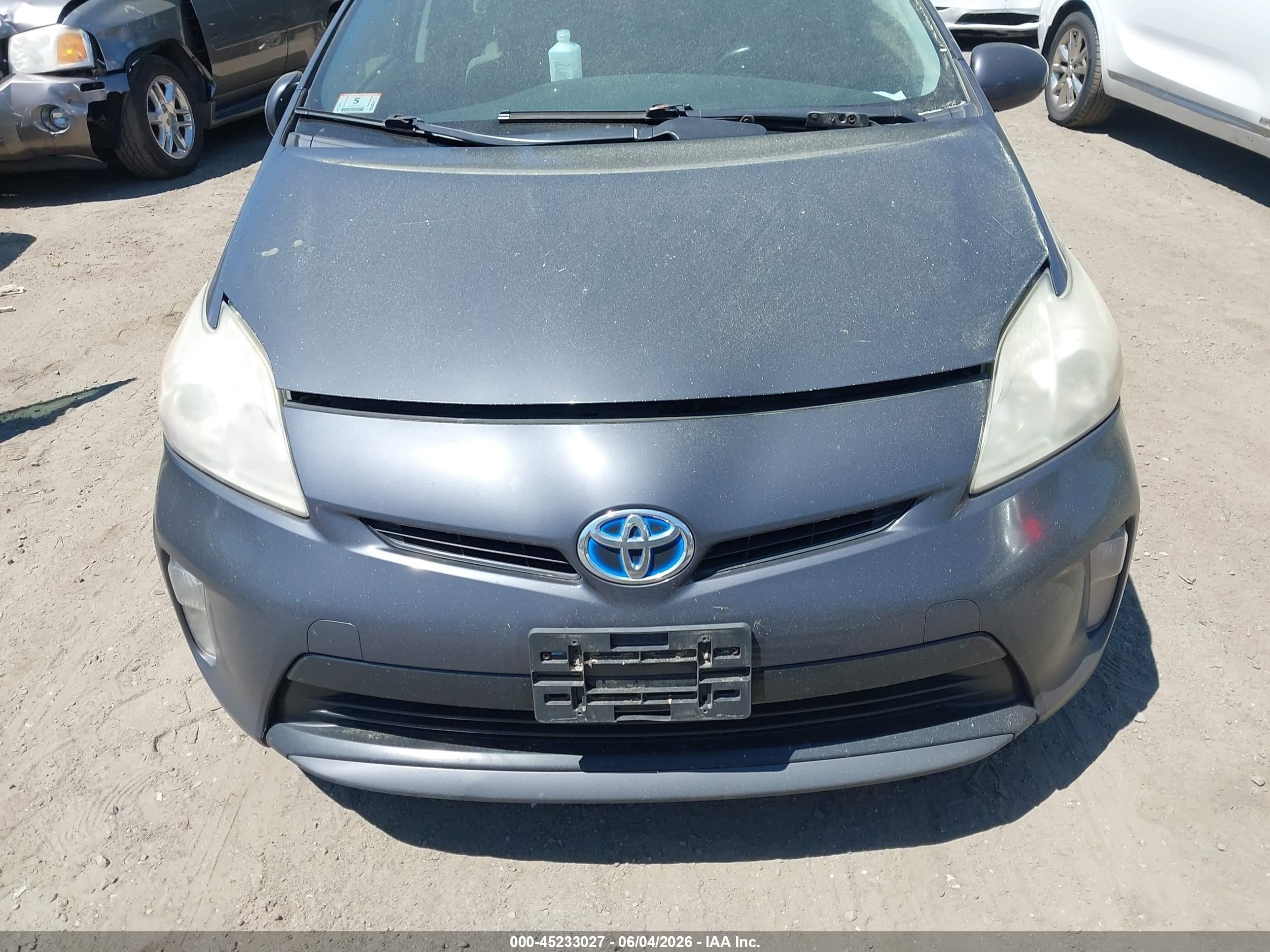 2012 Toyota Prius Three Gray vin: JTDKN3DU0C1549950