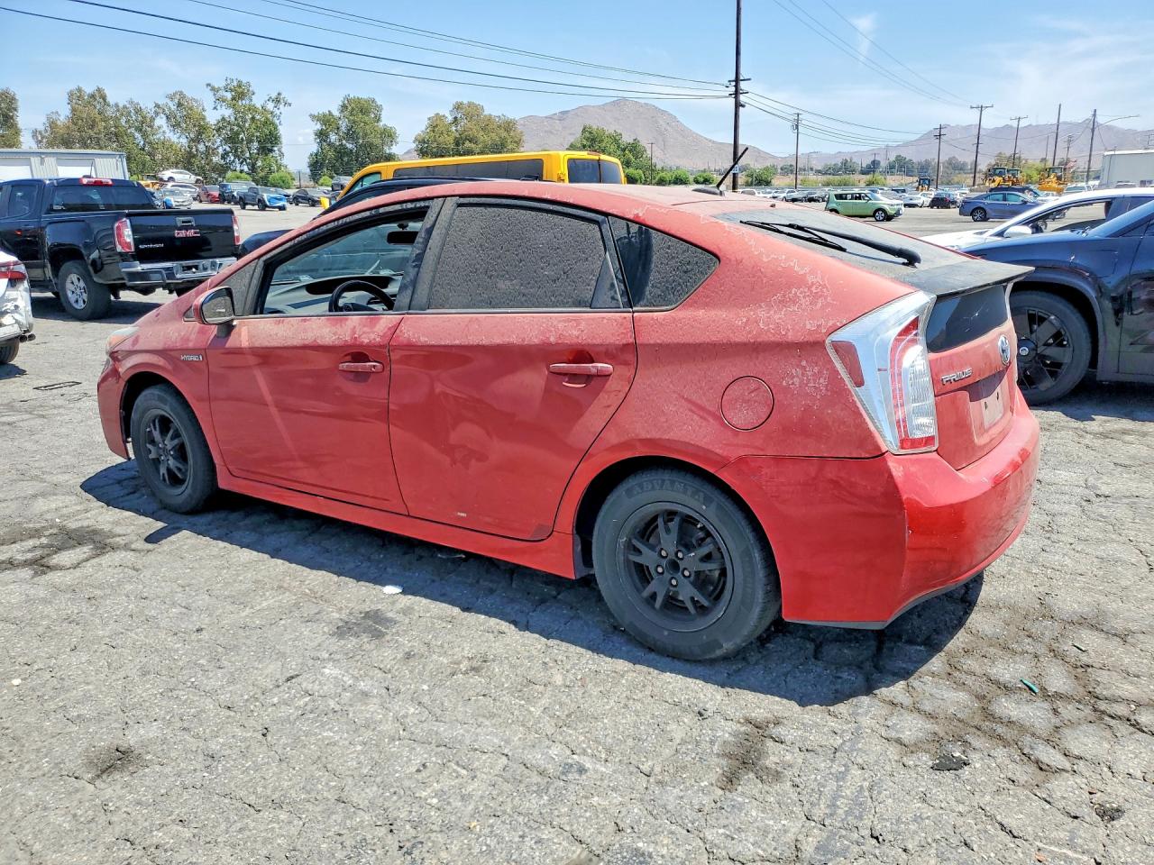 2012 Toyota Prius Three Red vin: JTDKN3DU0C1552931