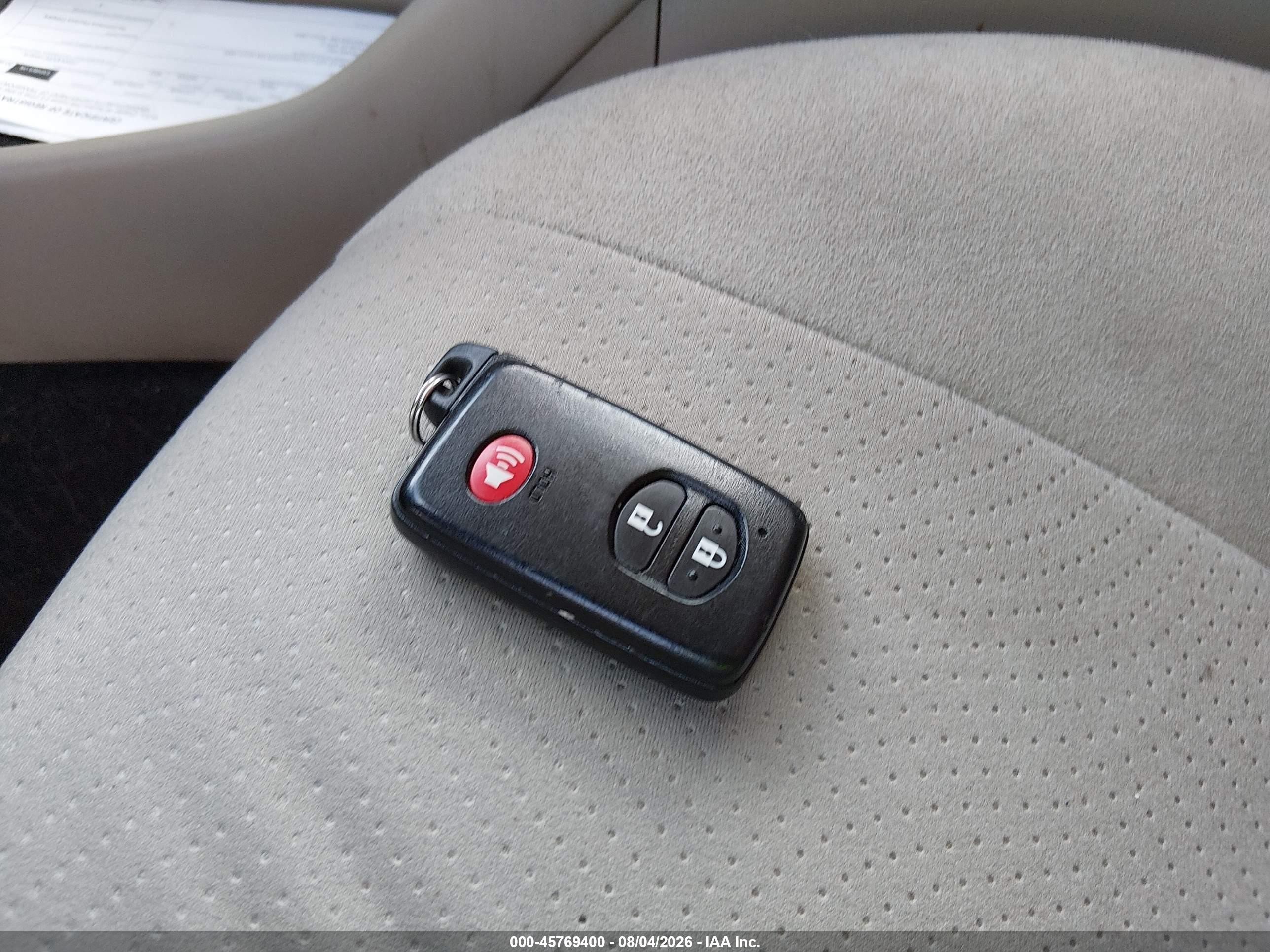 2012 Toyota Prius Three Красный vin: JTDKN3DU0C1559975