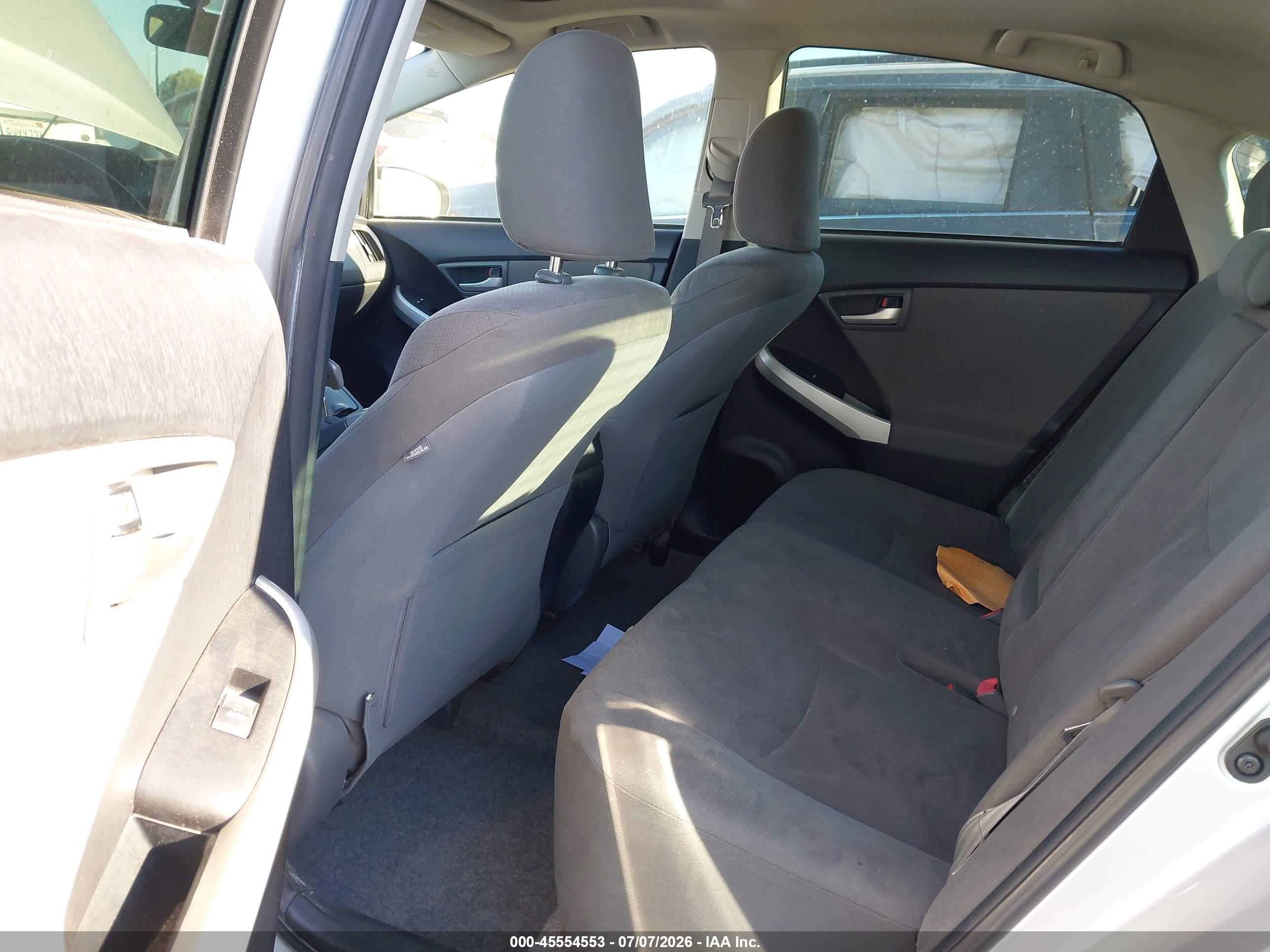 2012 Toyota Prius Three Silver vin: JTDKN3DU0C1581880