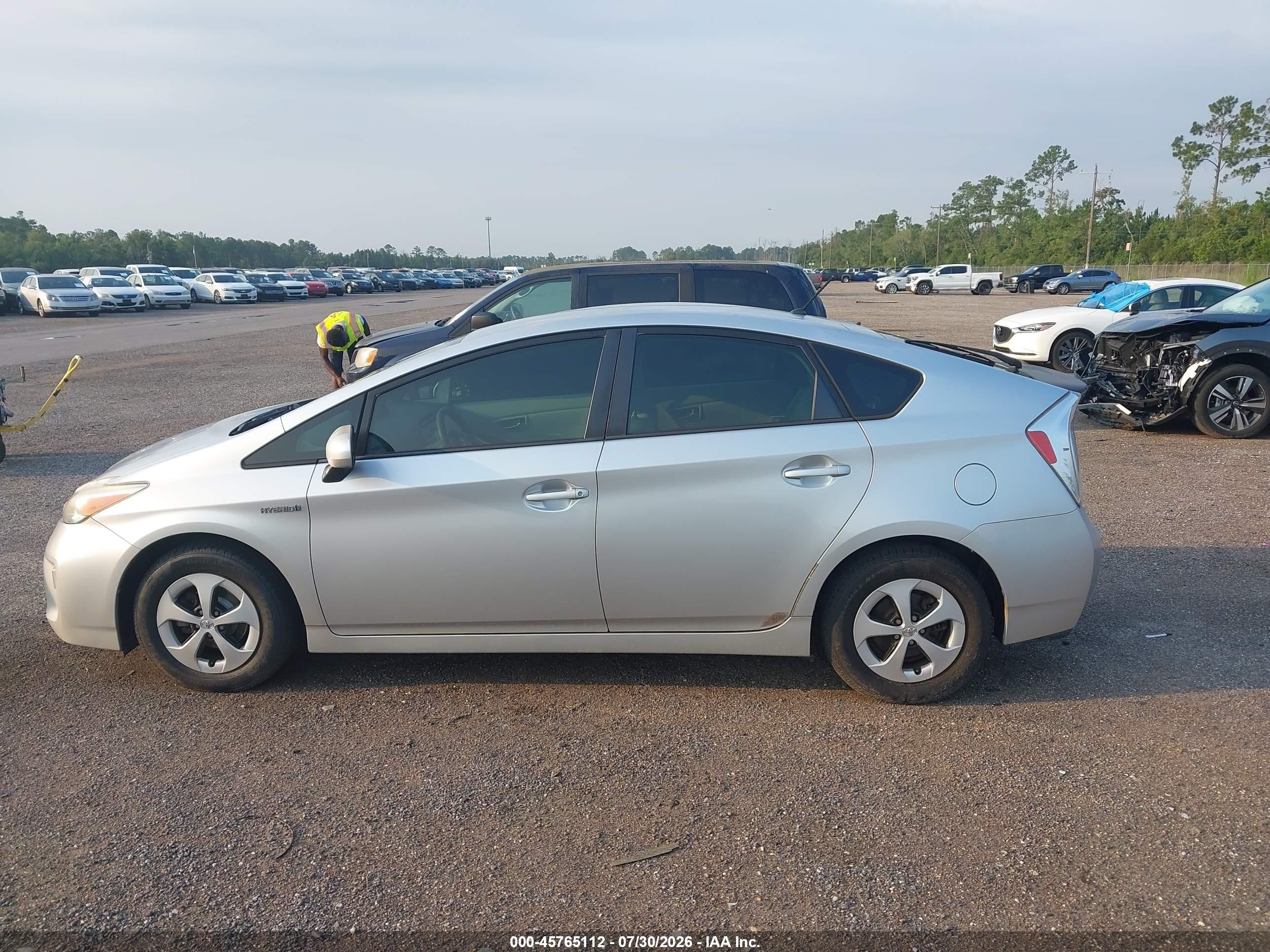 2012 Toyota Prius Two Серый vin: JTDKN3DU0C5402407